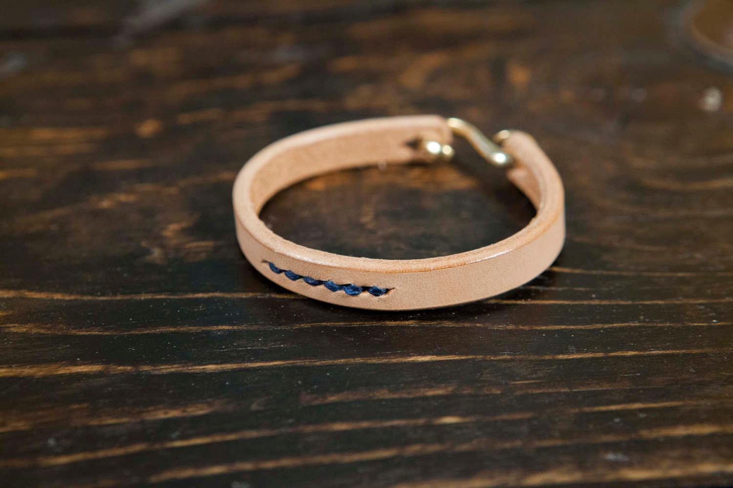 Natural Vegtan 'S' Clasp Leather Cuff with Indigo Stitching