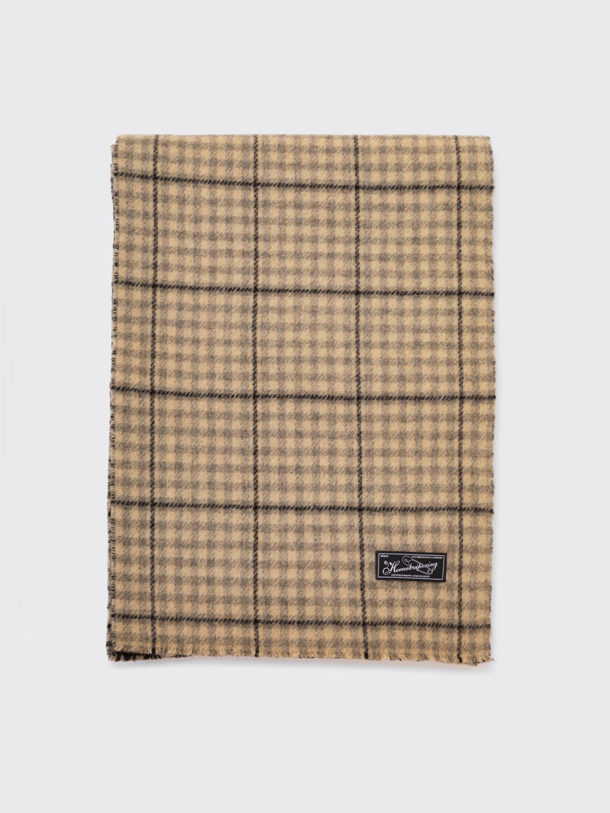 Facade Scarf