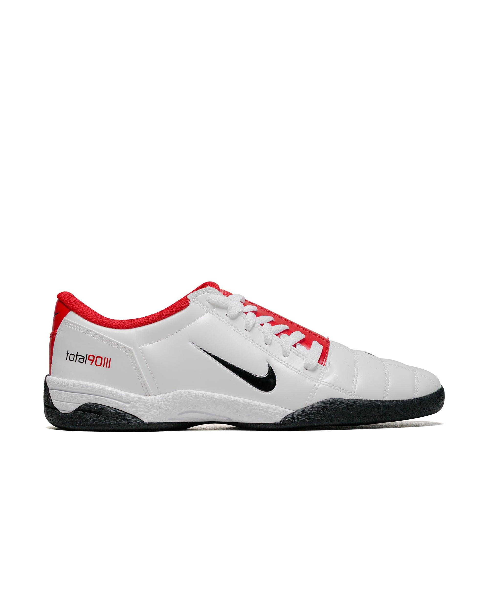 Total 90 White/Black/Gym Red