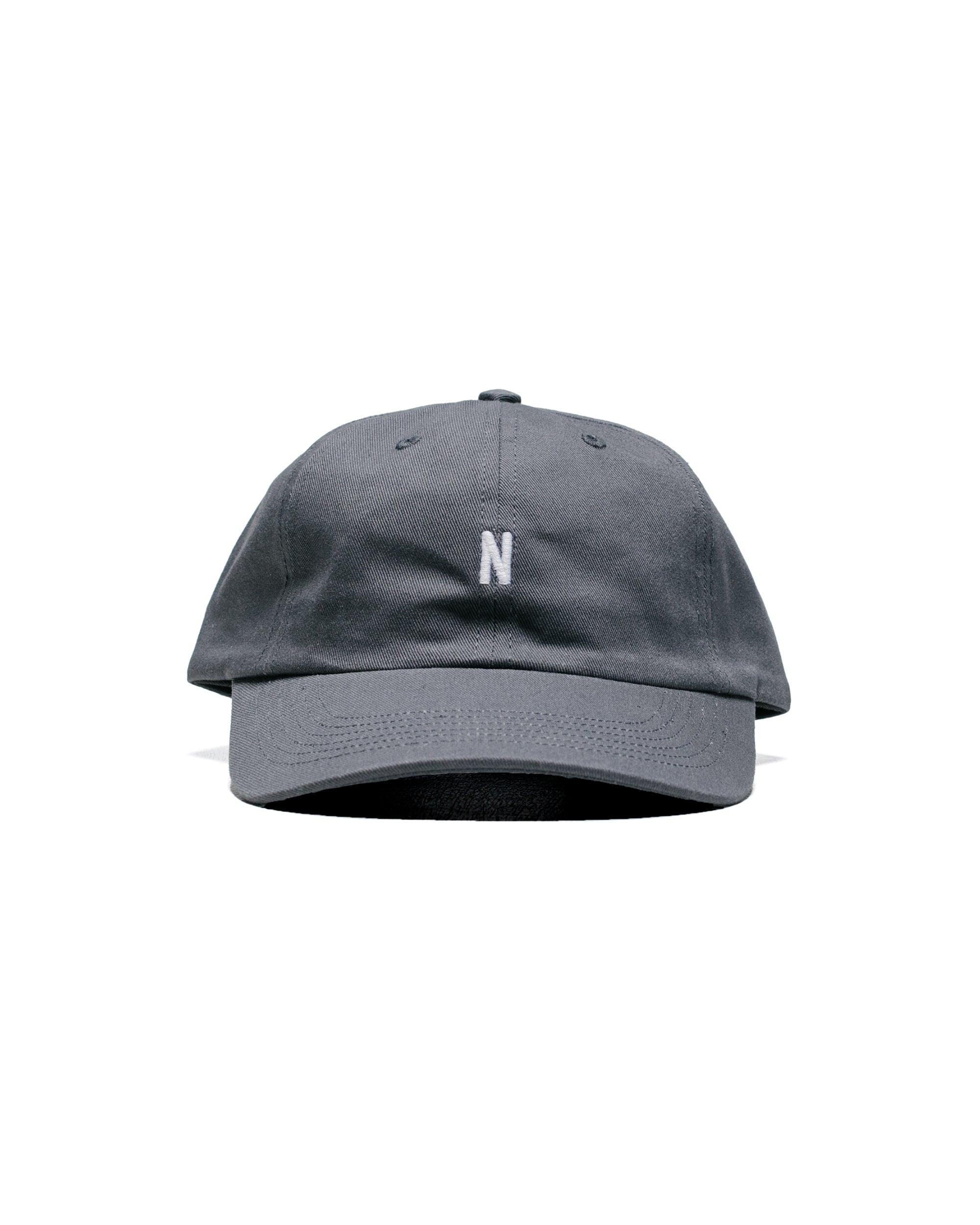 Twill Sports Cap Magnet Grey