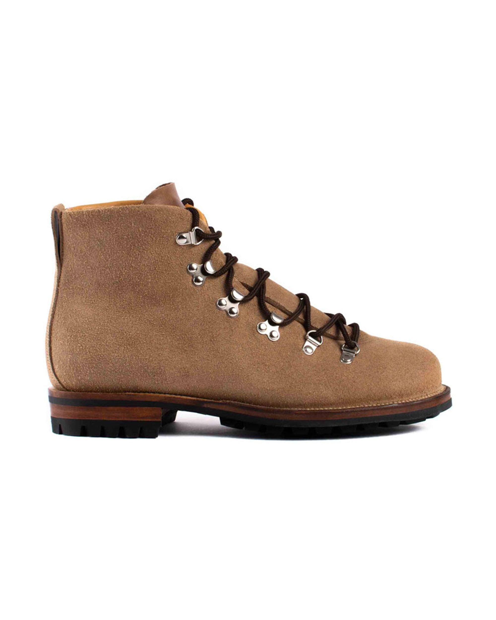 Natural Chromexcel Roughout Hiker