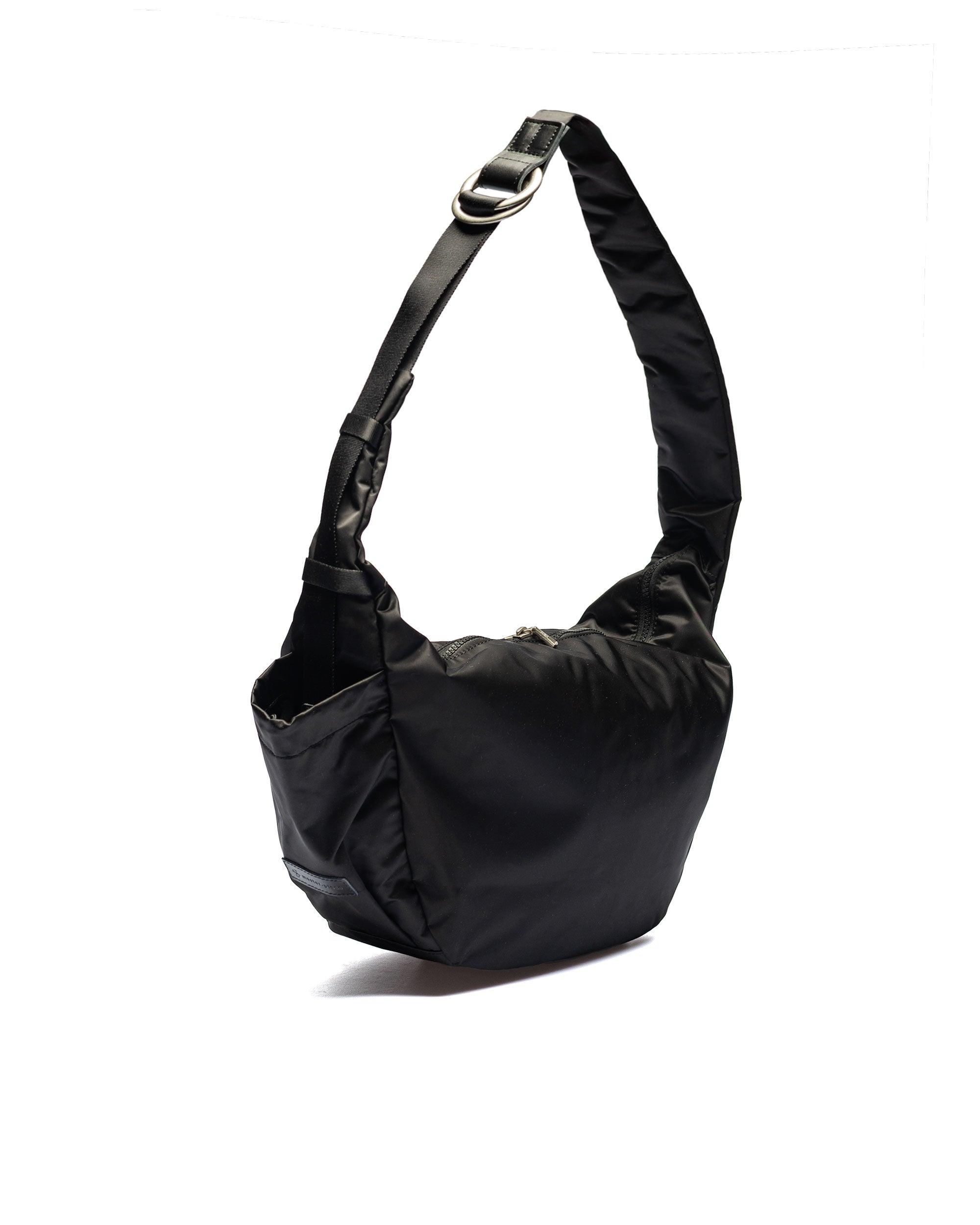 Ark Shoulder Bag M Black