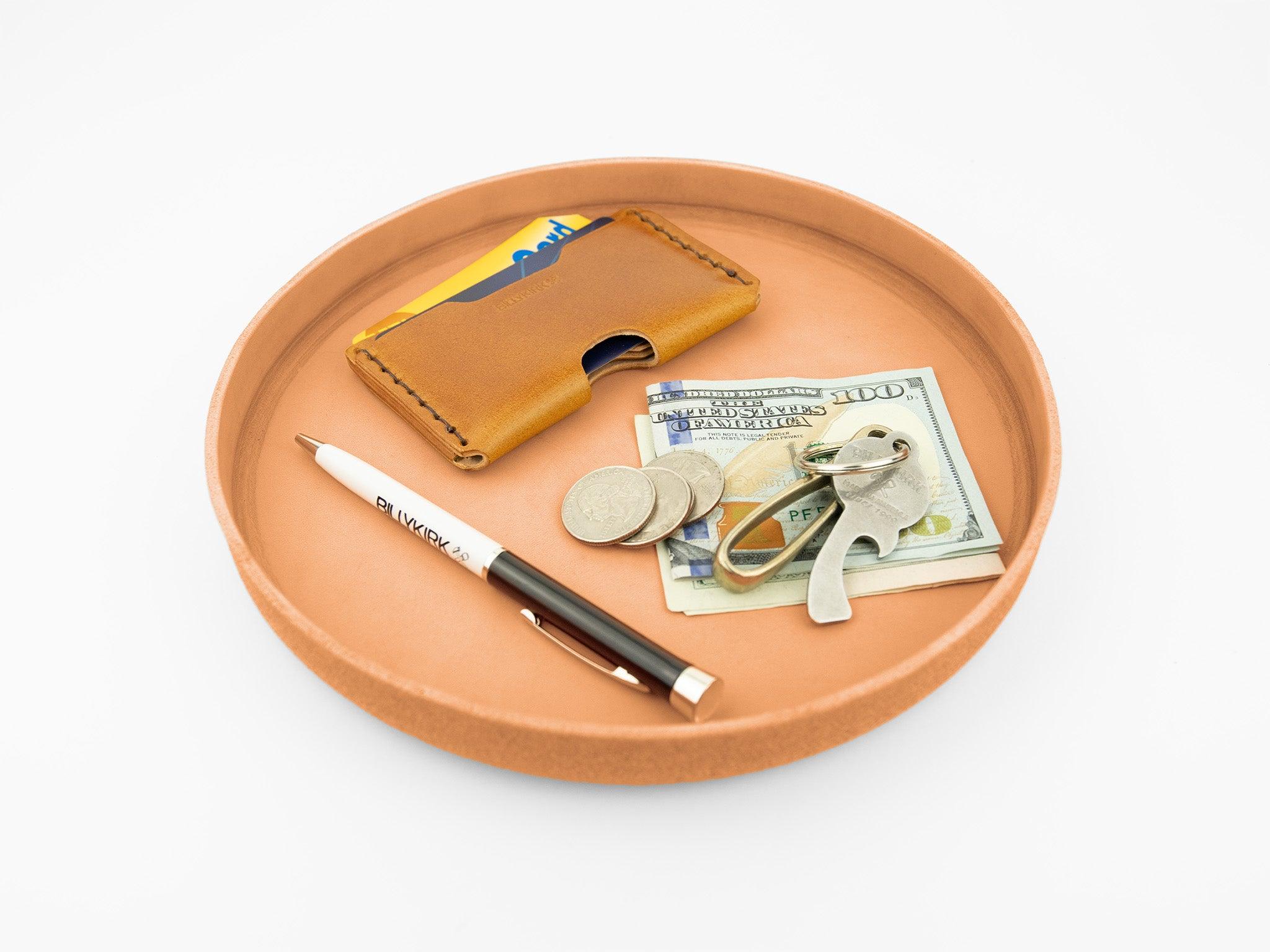 No. 472 Large Circle Leather Valet Tray, Natural