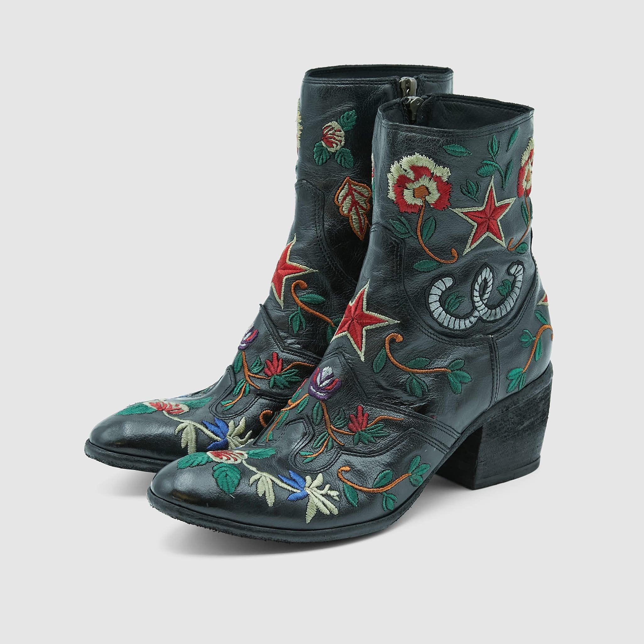 Ladies Embroidered Tronchetto Western Ankle Boot With Zip