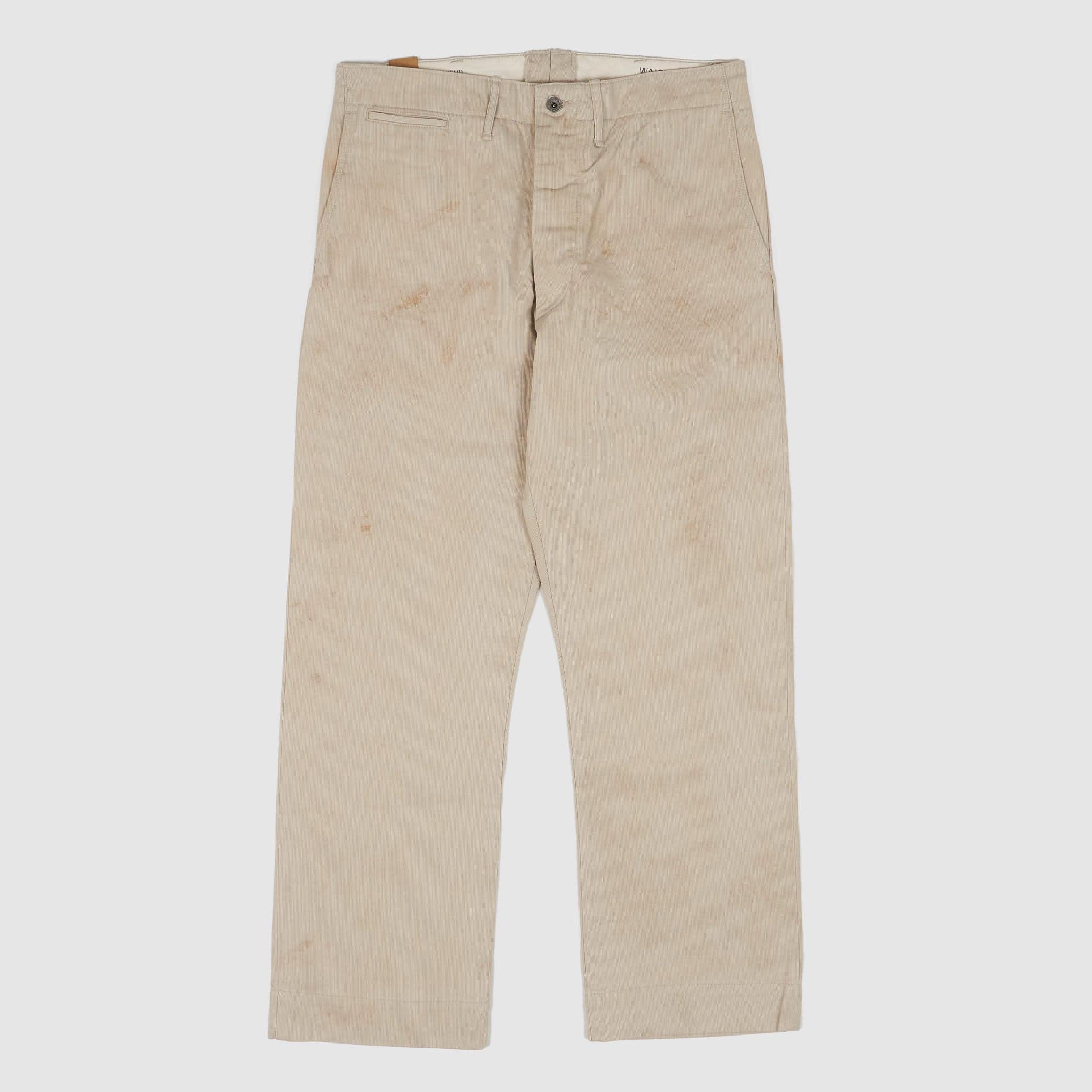 Distressed Field Flat Front Bedford Chino Pant