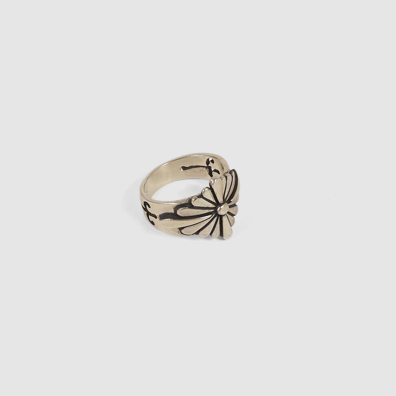 Diamond Shaped Kikumon Bandana Sterling Ring