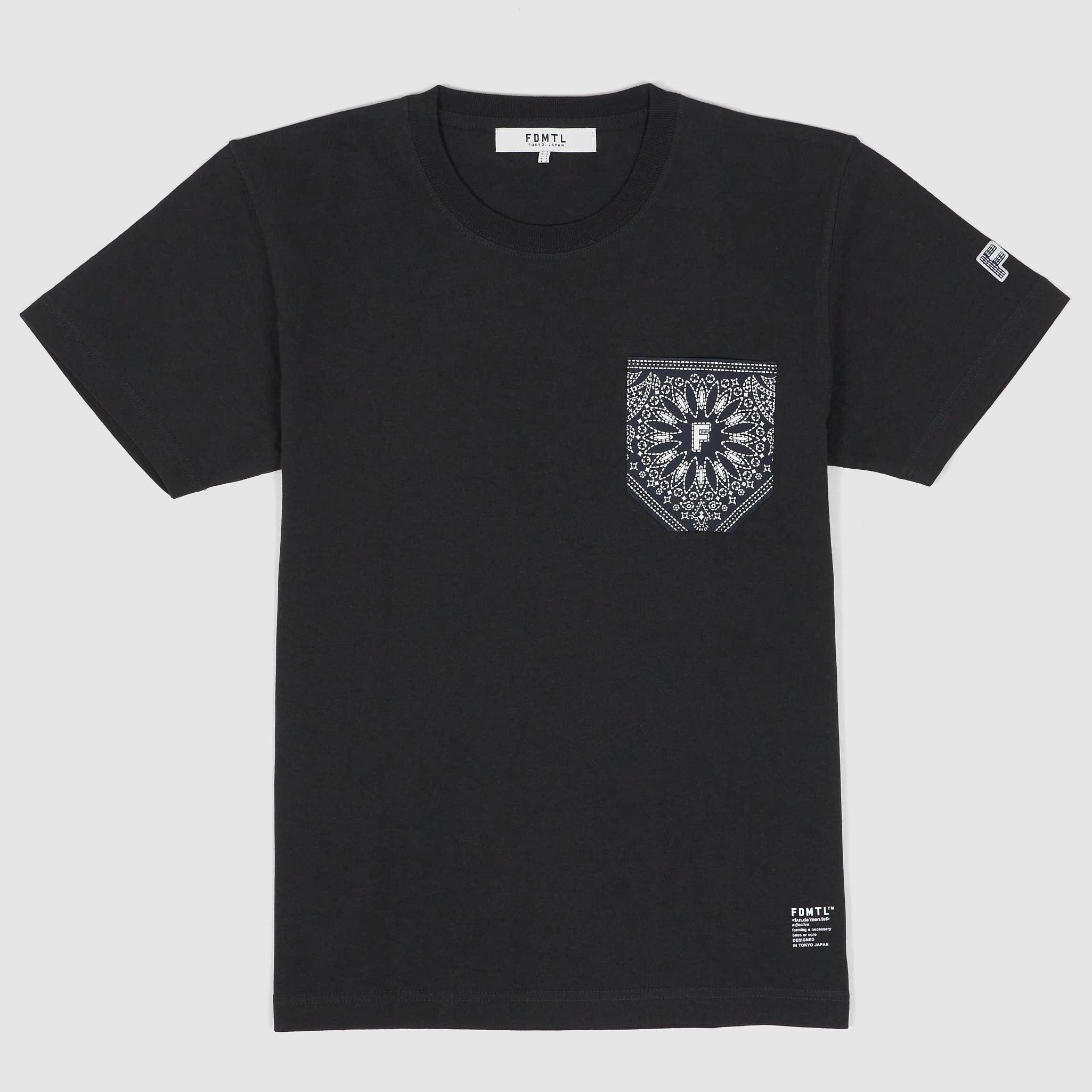 Short Sleeve Black Paisley Bandana Pocket Crew Neck T-Shirt