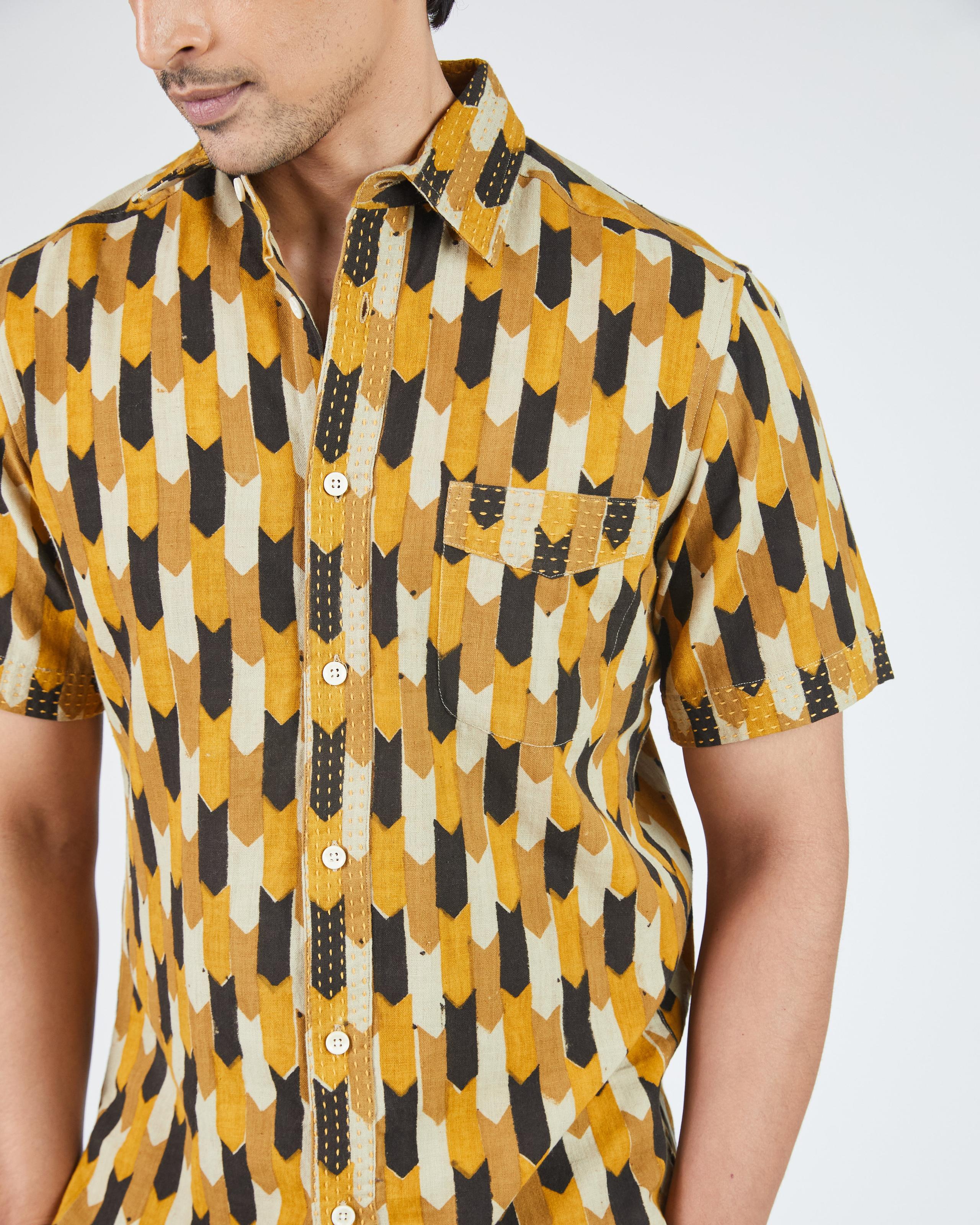 S/S Kabir Standard Shirt w/Saddle Stitch in Flag Print Yellow