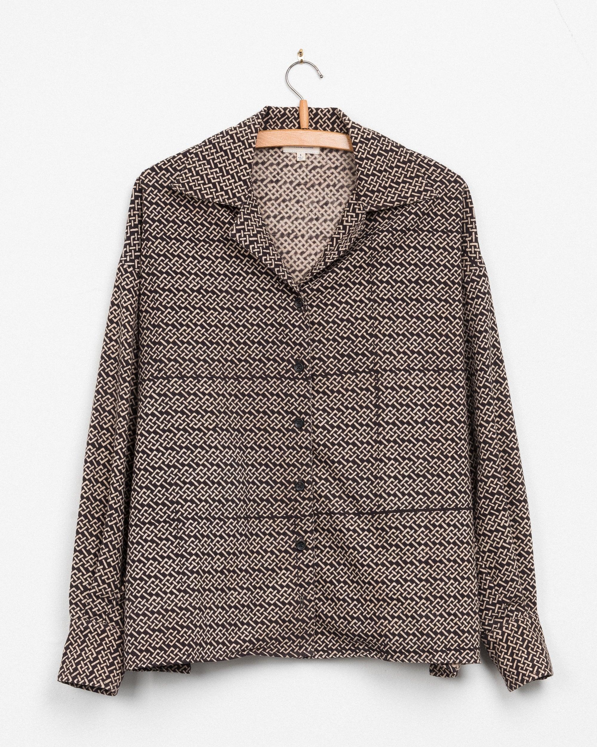 Anvi Drop Shoulder Shirt in B&W Endless Knot Block Print
