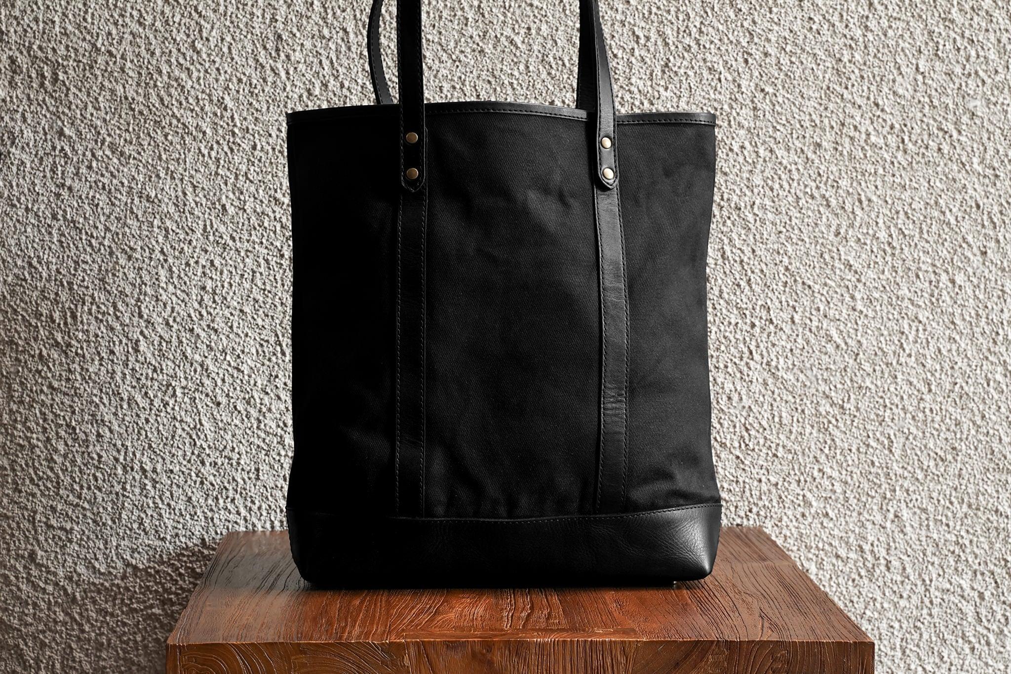 Slim Tote/Black - Waxed Twill