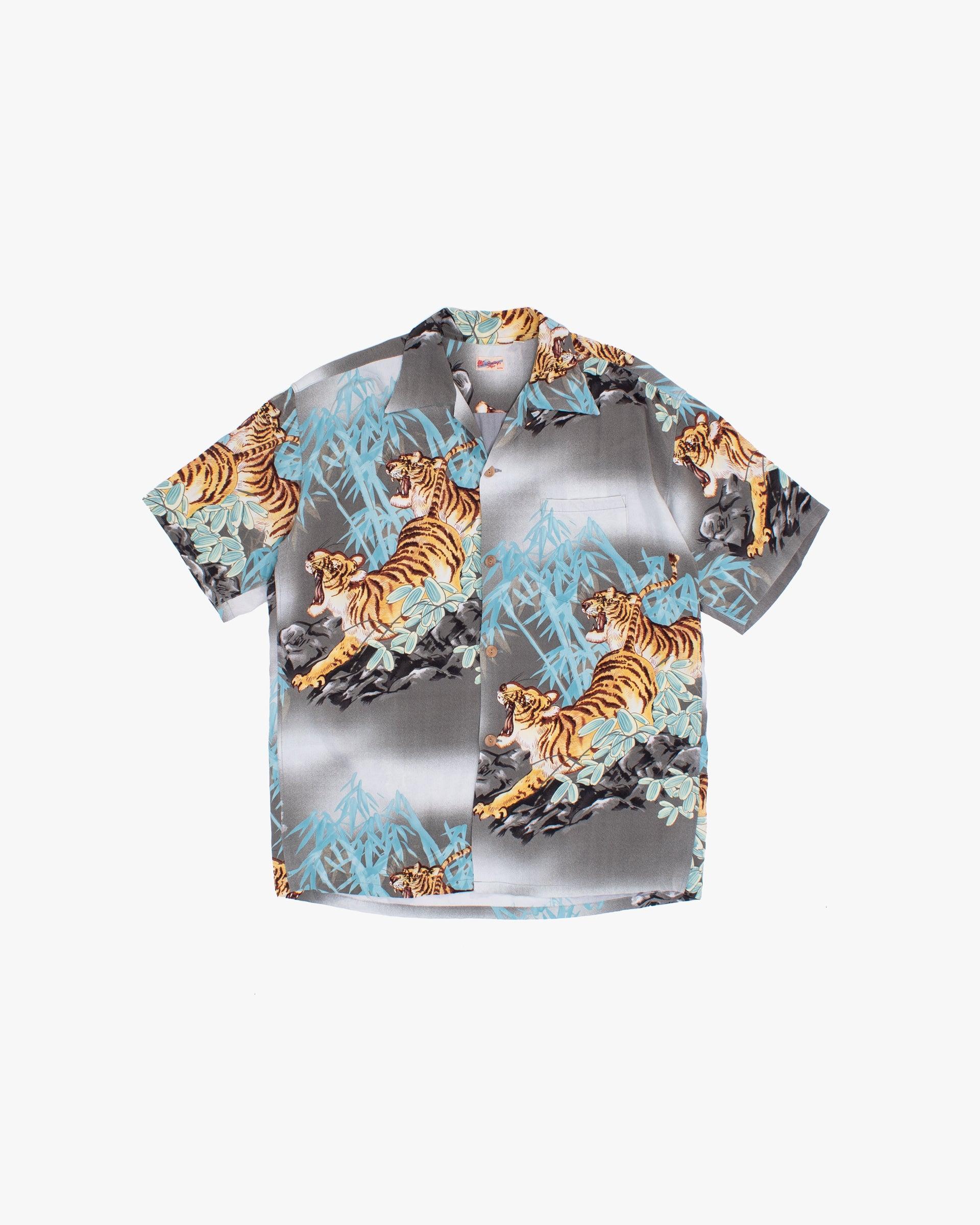 Shirt, Short Sleeve Aloha Shirt, L, Toyo Enterprises, Tigers and Bamboo on Grey
