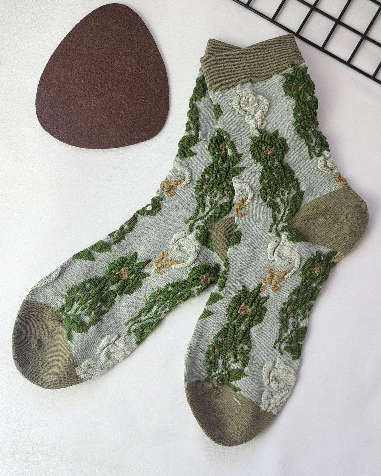 , Retro Green Floral Pattern, Crew Socks