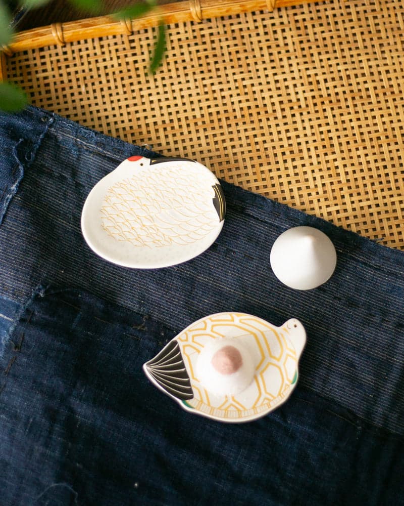 Medium Plate with Morijio Mold, Tsuru and Kame Set