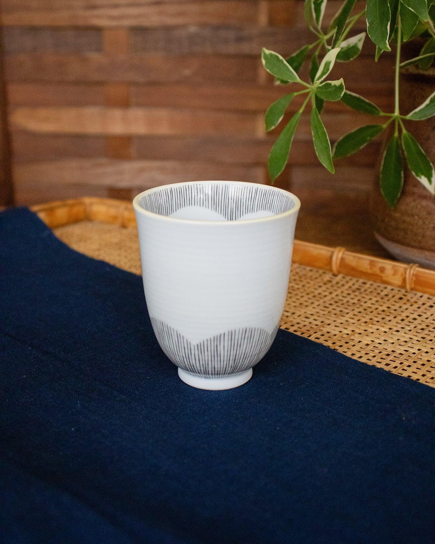 Teacup, Black Shima