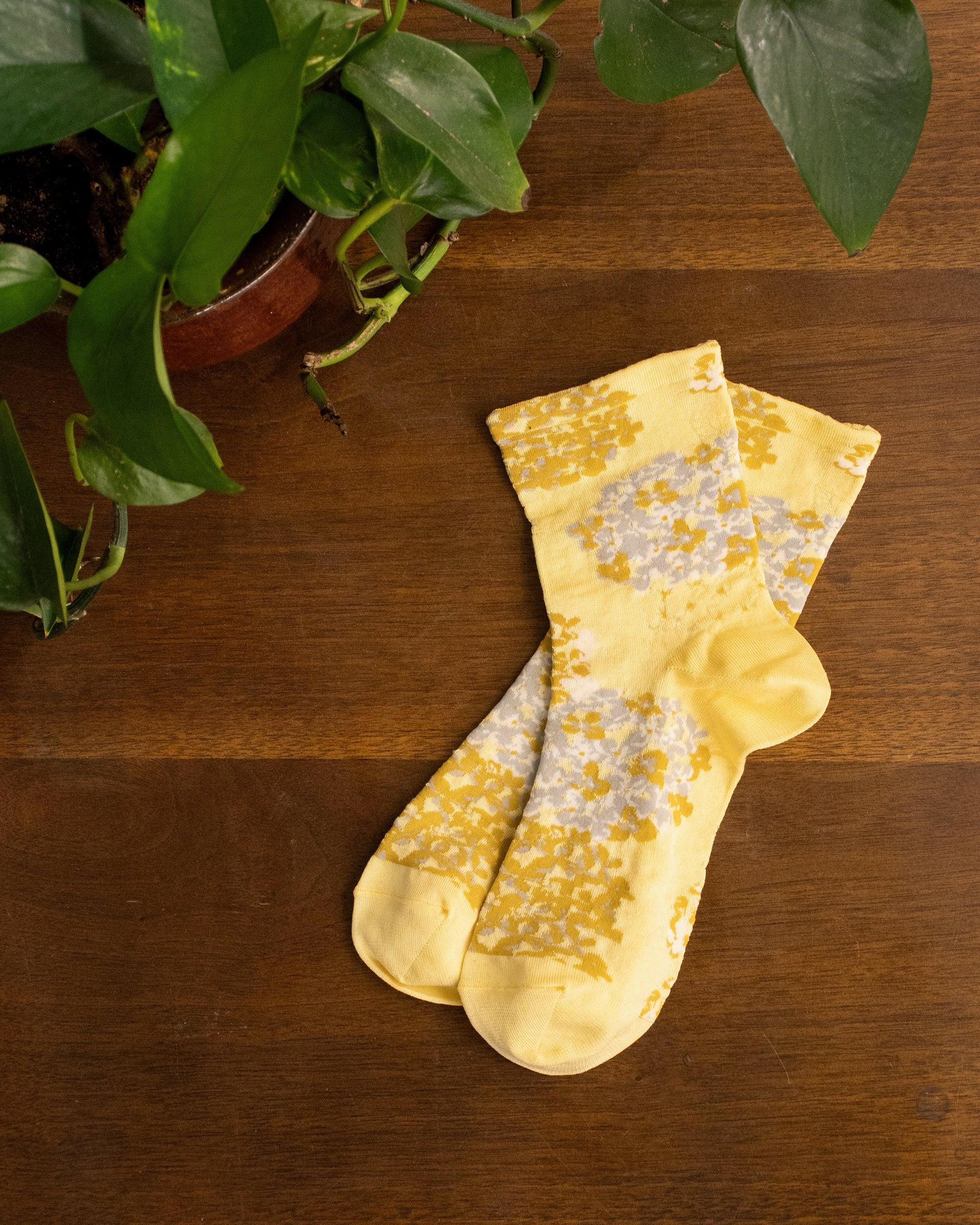 , Crew Socks, Andé Collection, Yellow Hydrangea