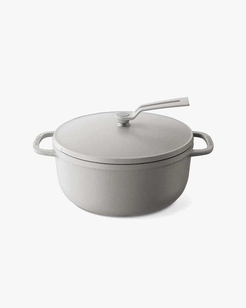 Oven Pot 2.0, Vermicular, Standing Handle, Matte Linen Beige, 22cm