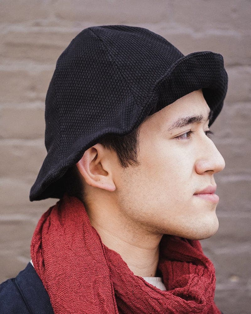 Suna Hat, Black