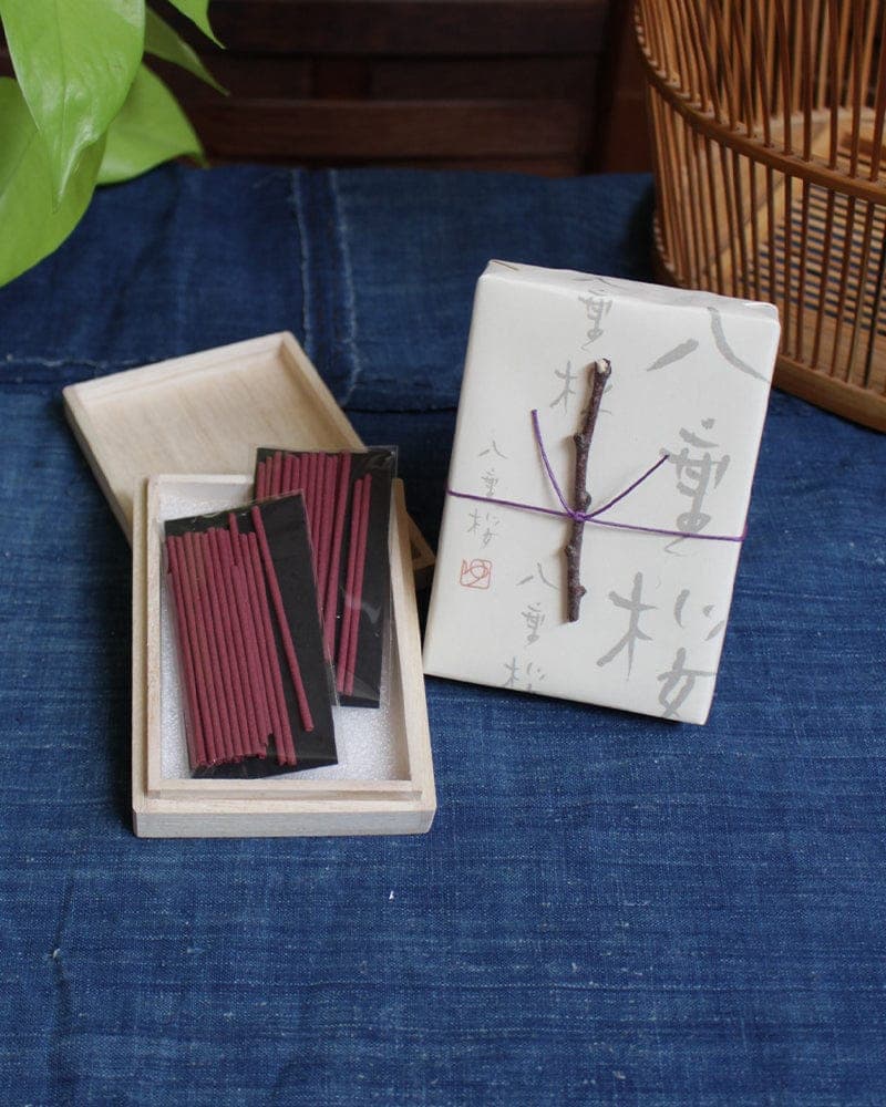 Sakura Paulownia Box, Yaezakura
