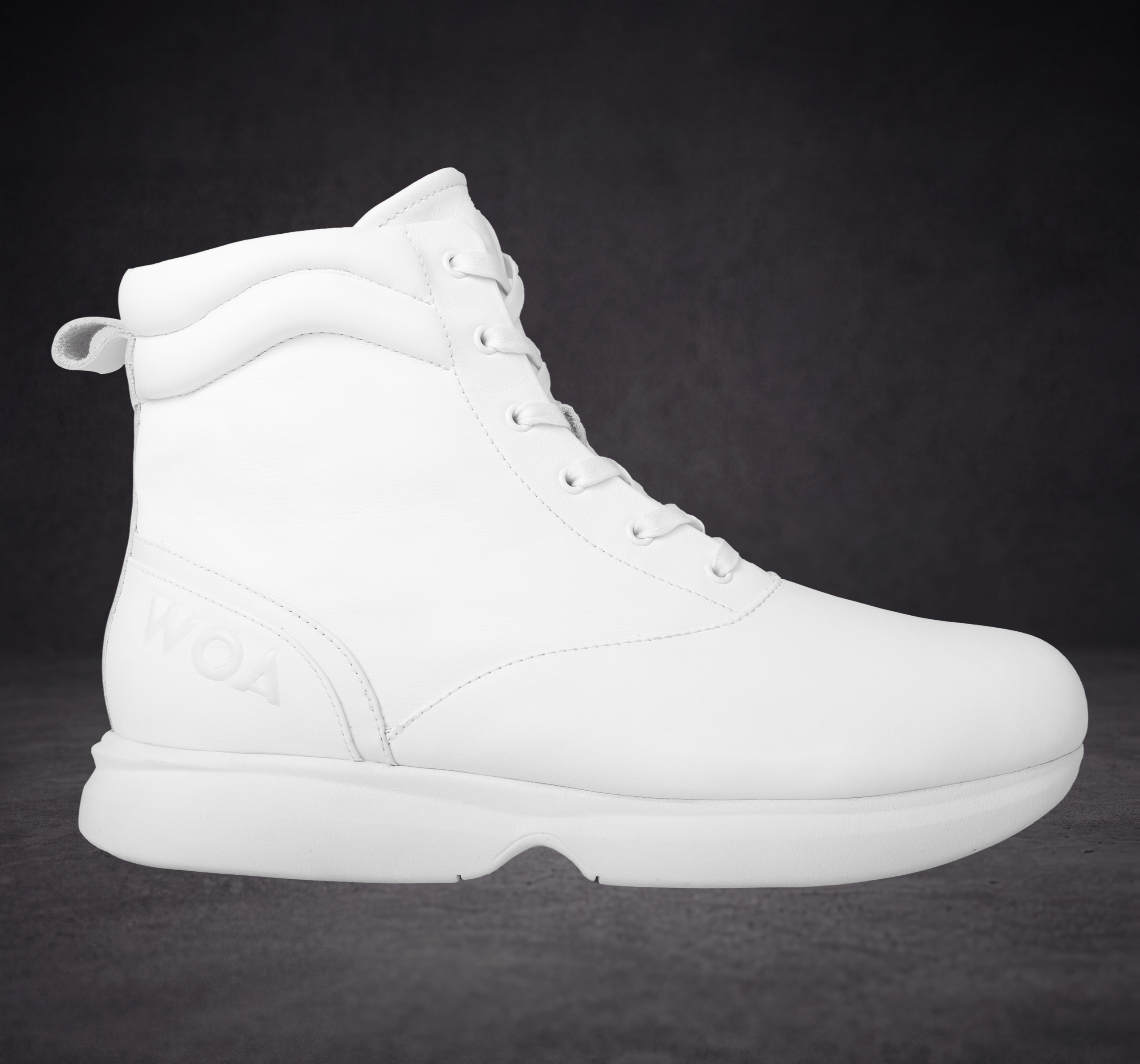 All White All-Day WOA Boot
