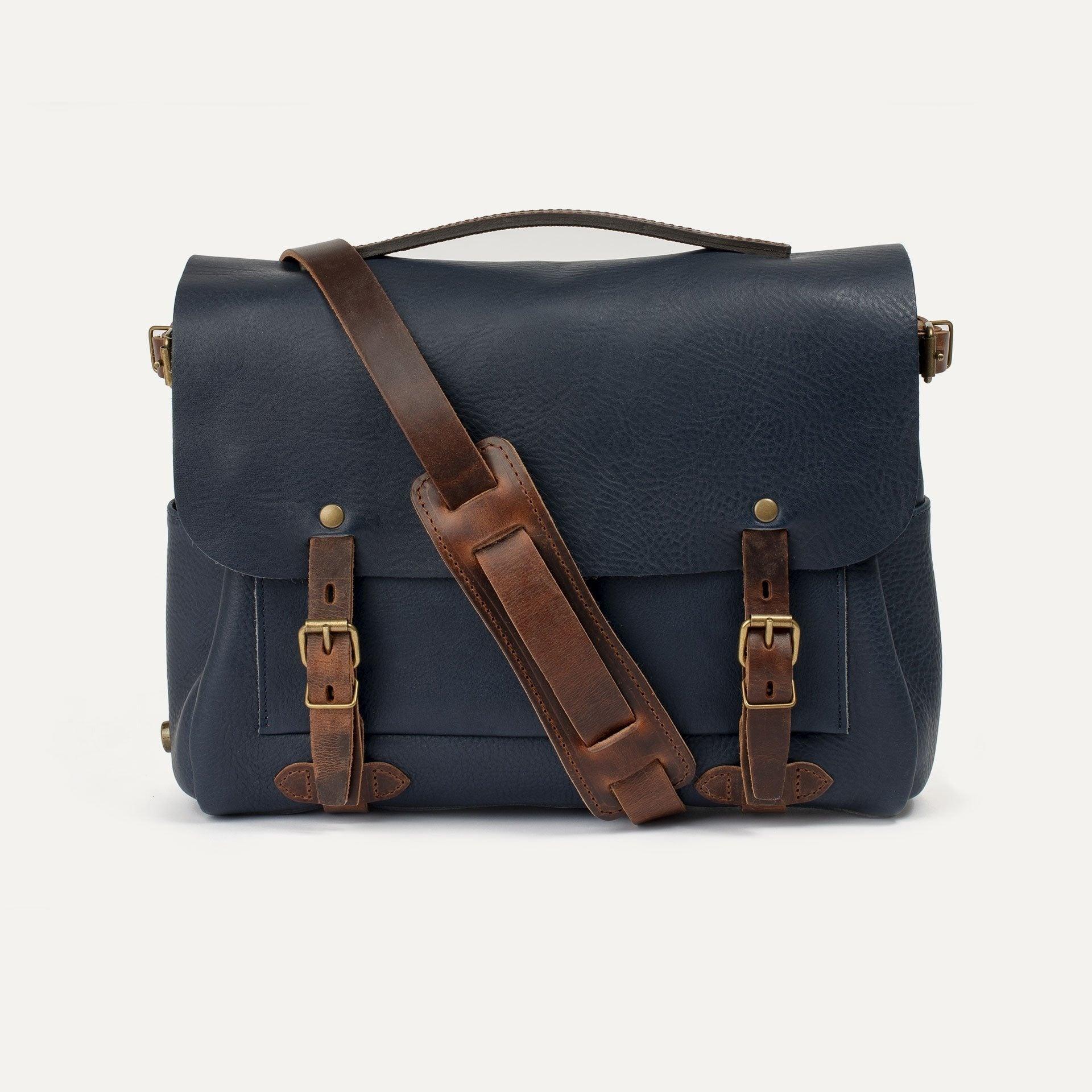 Postman Bag Eclair M Navy Blue 伊克萊海藍色皮革郵差包