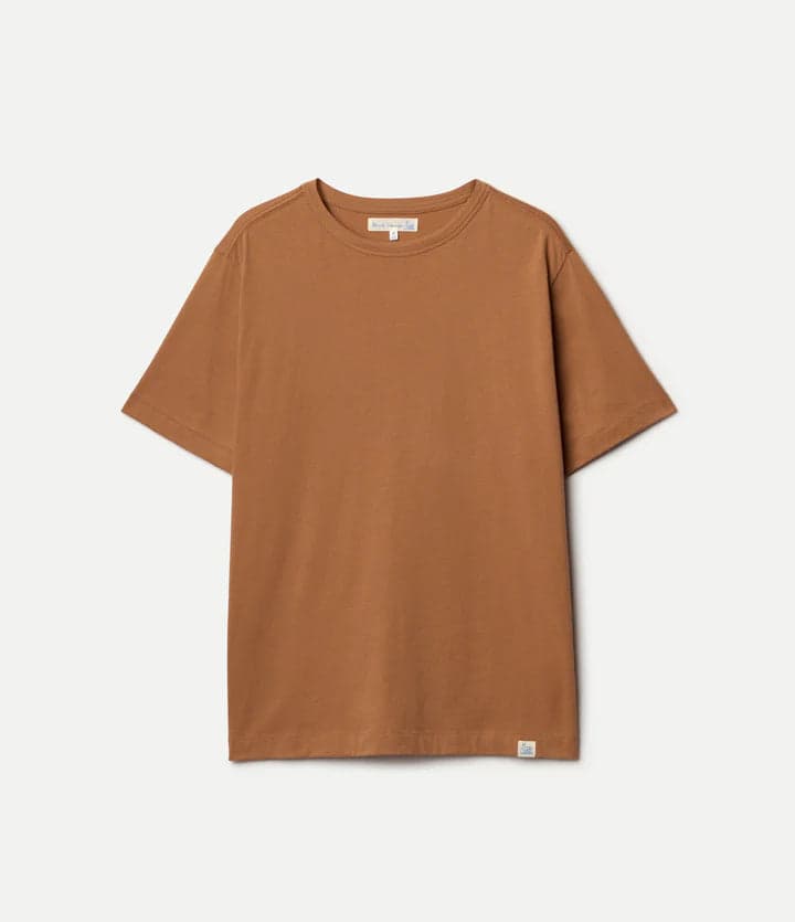 MERZ B. SCHWANEN PIMATEE01 Organic Pima Cotton Caramel 匹馬棉輕磅圓領焦糖色素T