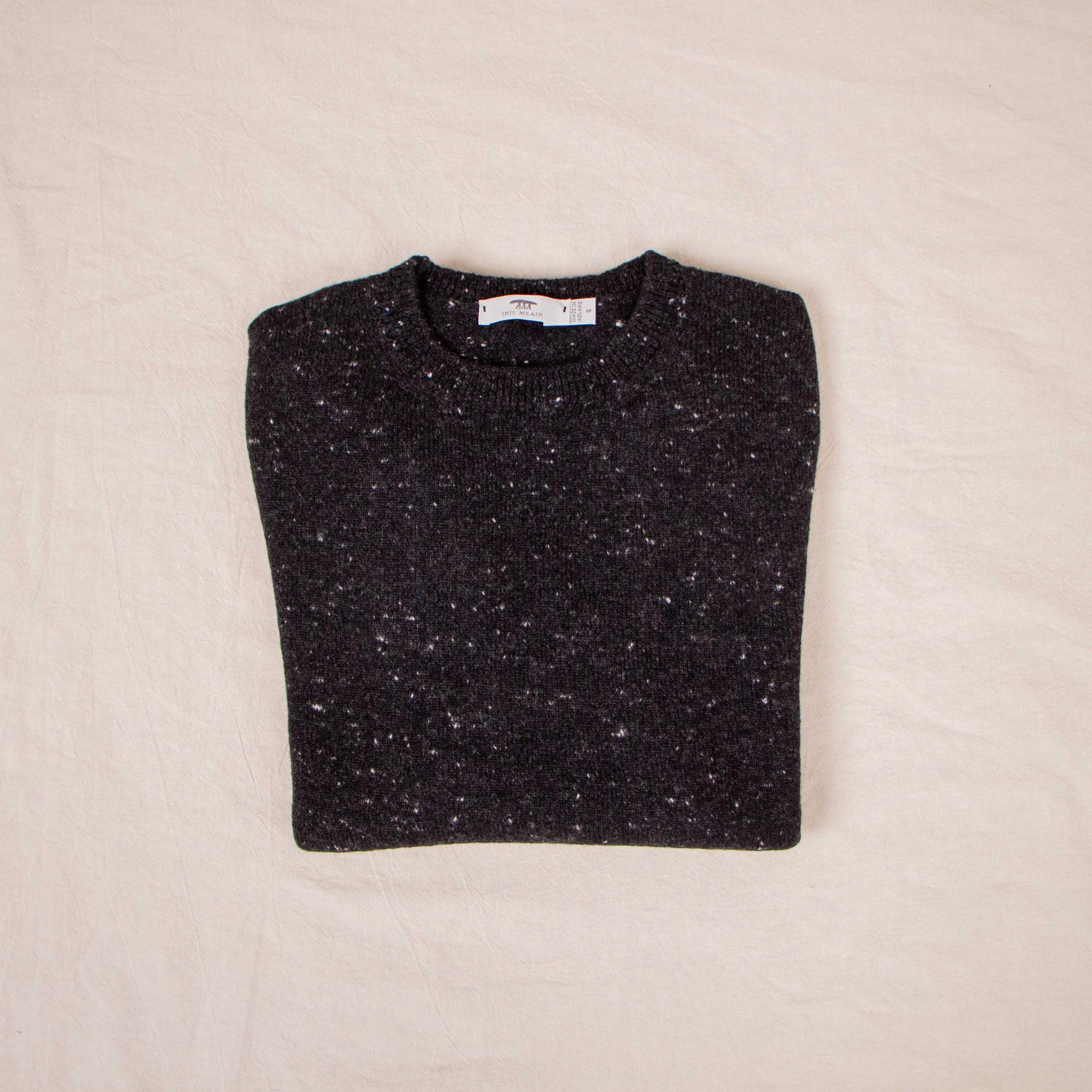 【Inis Meáin】Cashmere Light Crew Neck Charcoal Fleck 輕磅喀什米爾混紡圓領毛衣炭黑色