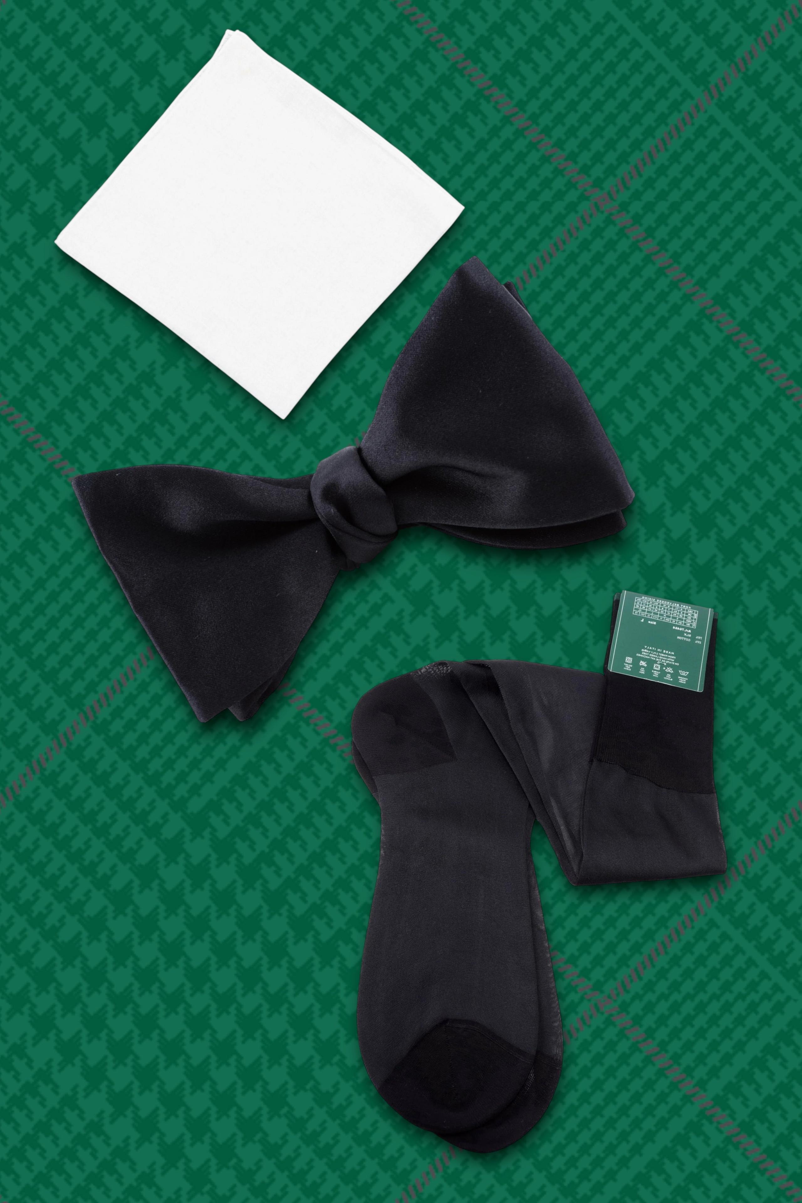 Minimalist Black Tie Bundle