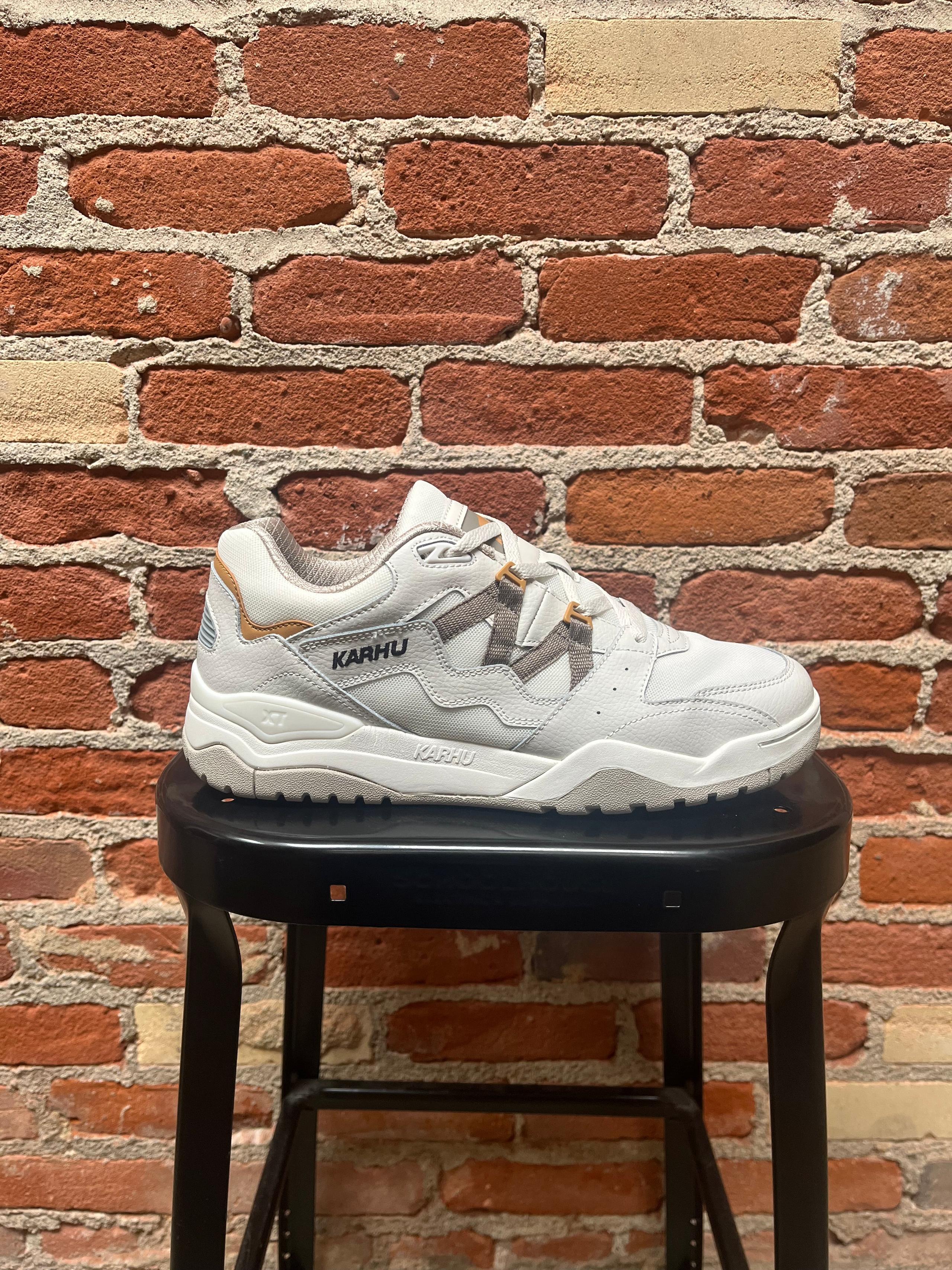 Fusion XT Blanc de Blanc / Vintage Khaki