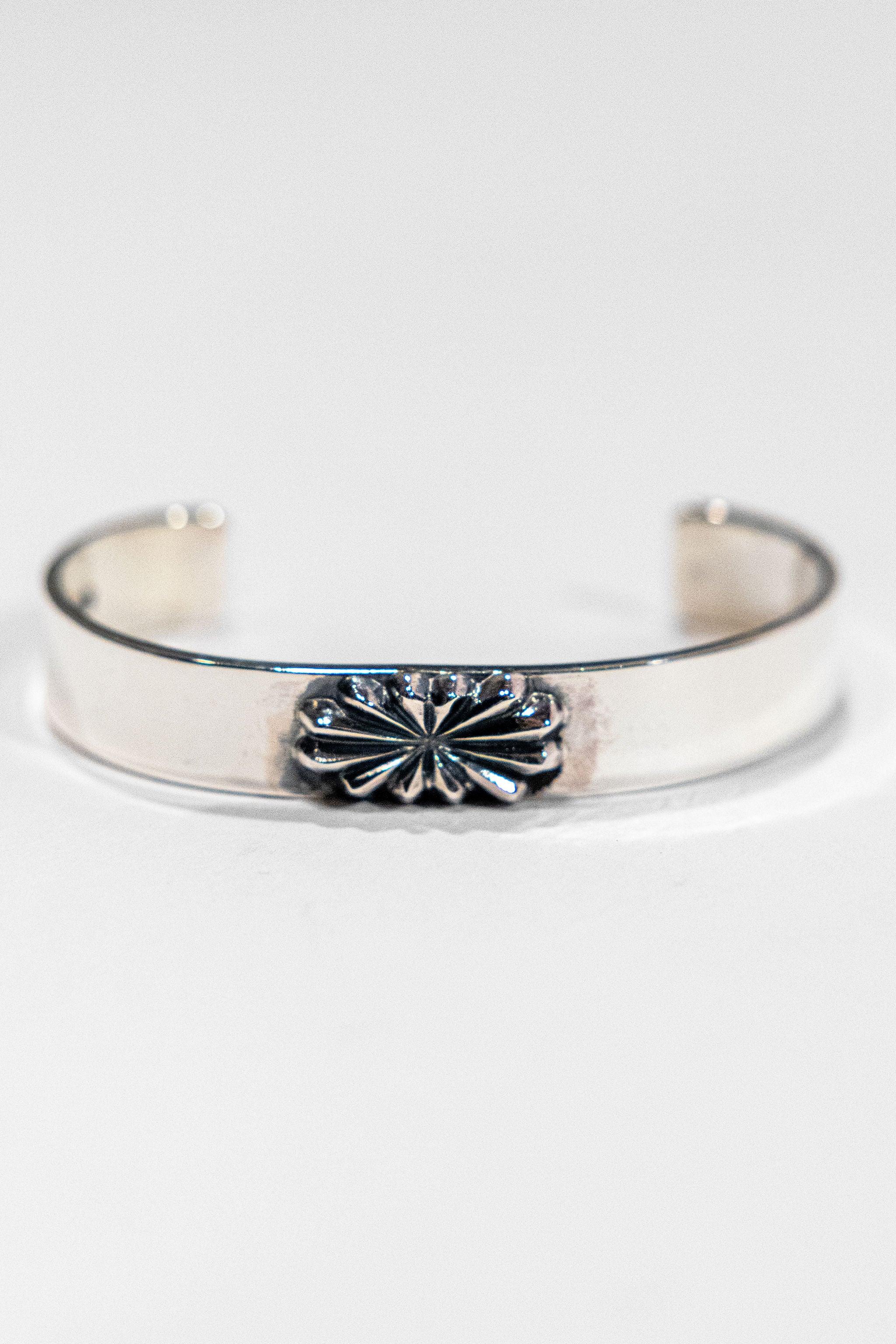 BR-264 Flat Bangle with Butterfly Sandcast - 12mm