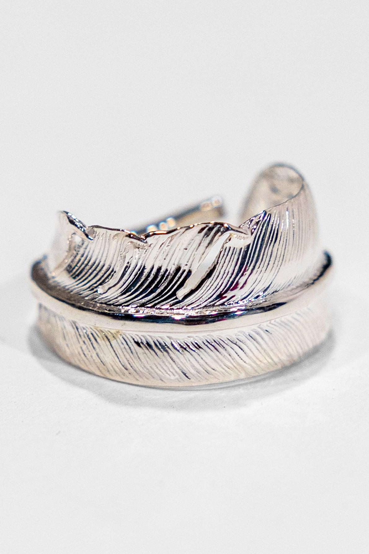 R-015 Feather Ring -