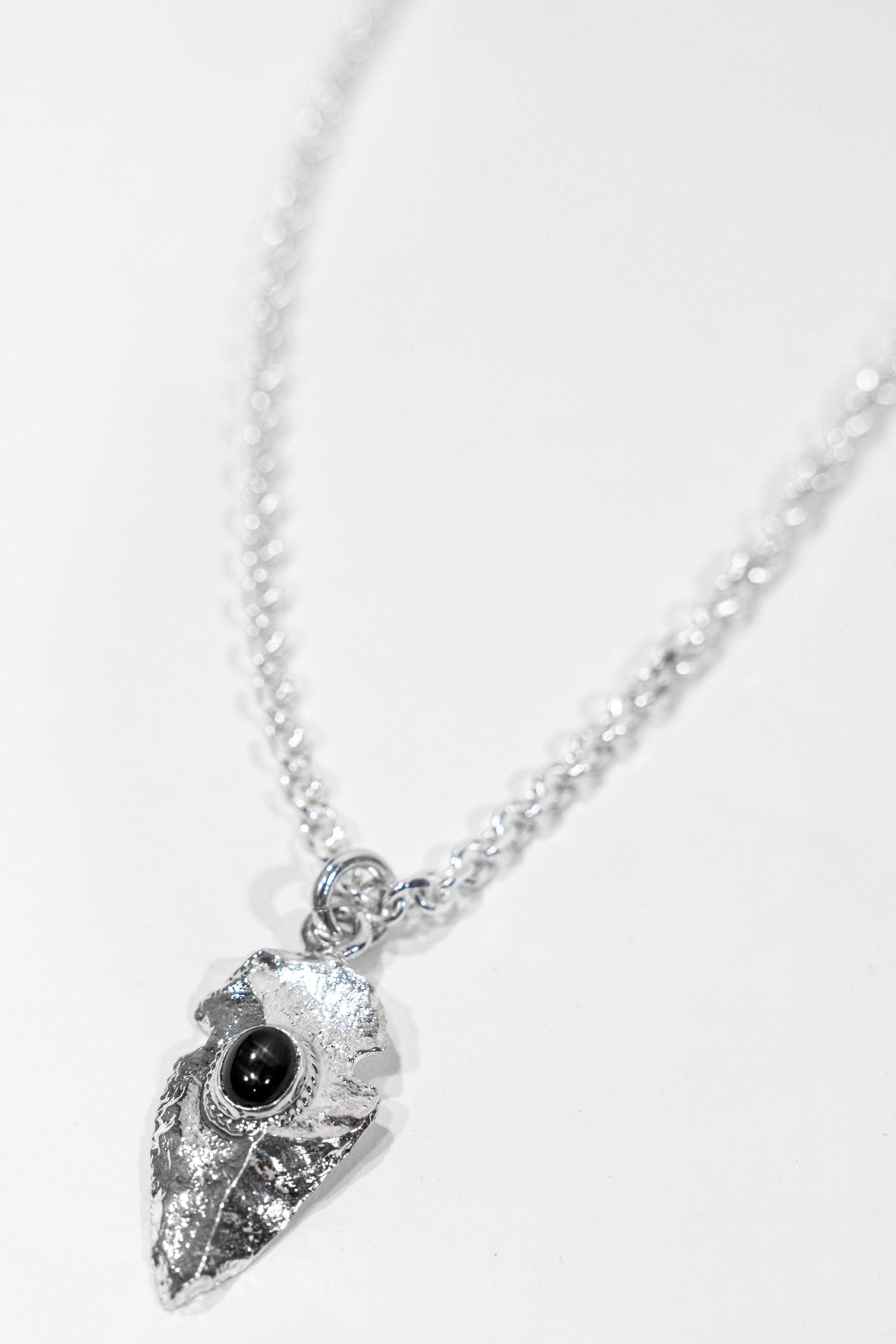 Necklace Set - P-038B Blackstar Arrow Head Pendant and O-062-T 50cm Silver T Bar Chain
