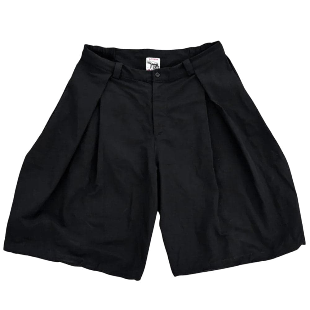 Pleated Climb Shorts in Black