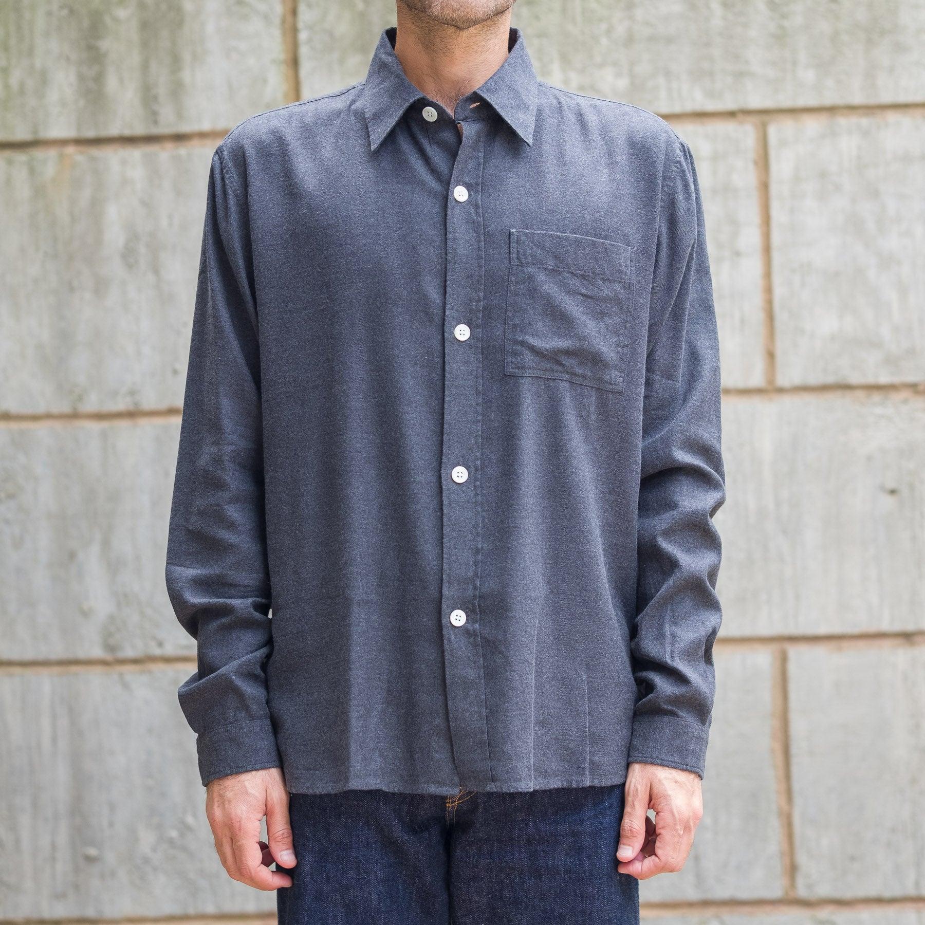 Another Shirt 4.0 in Dark Grey