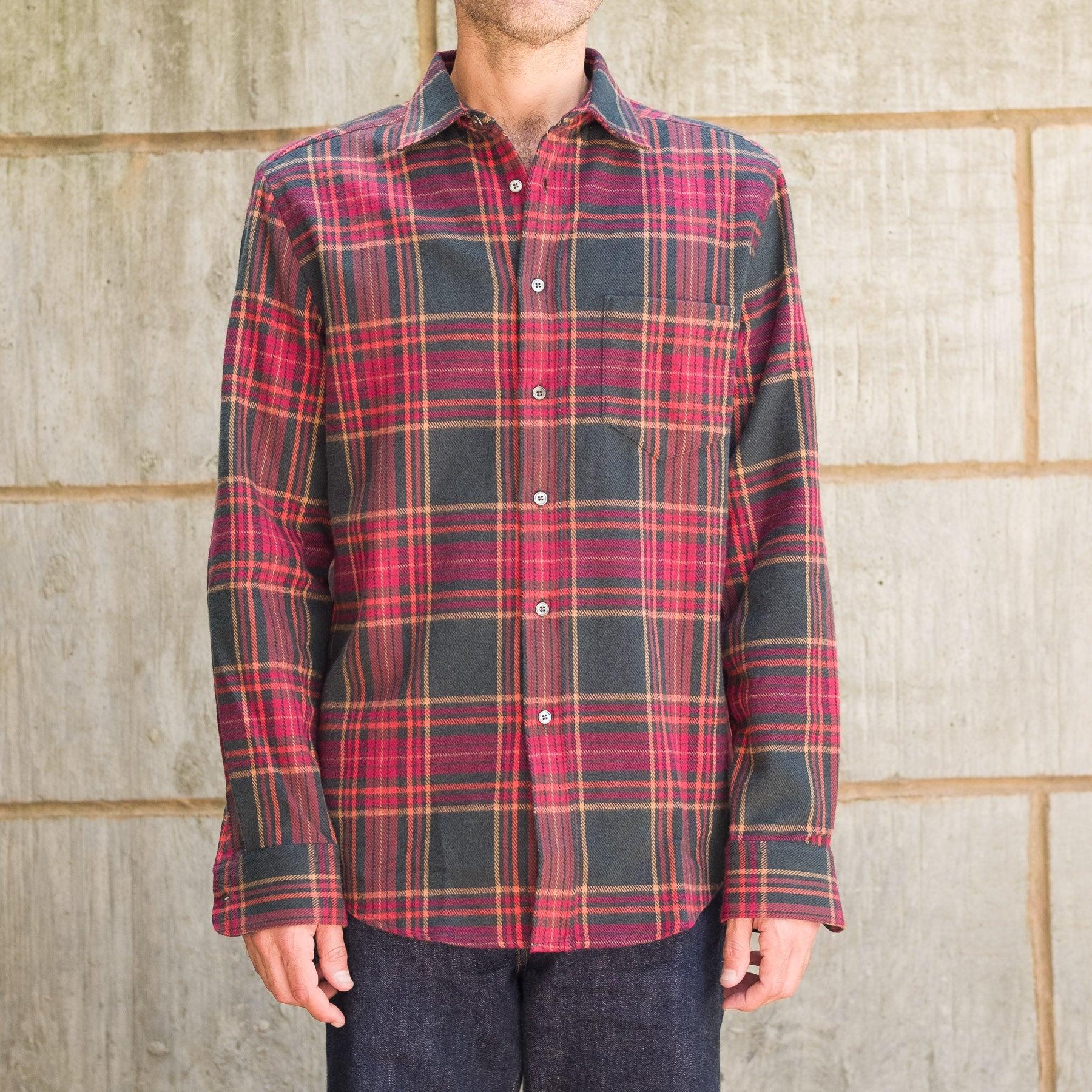 Bravio Shirt in Black / Pink Plaid