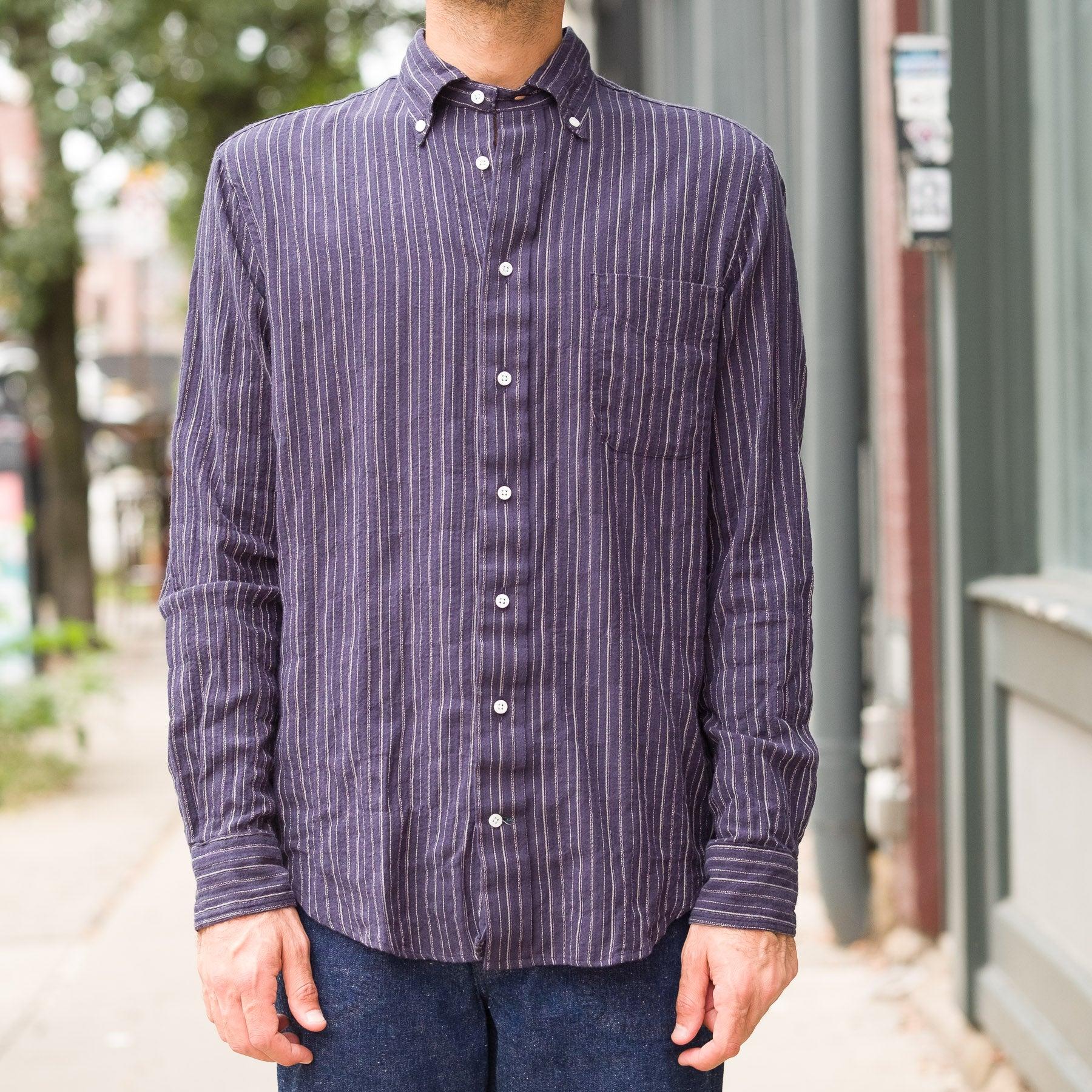 Brushed Dobby Stripe Buttondown in Navy