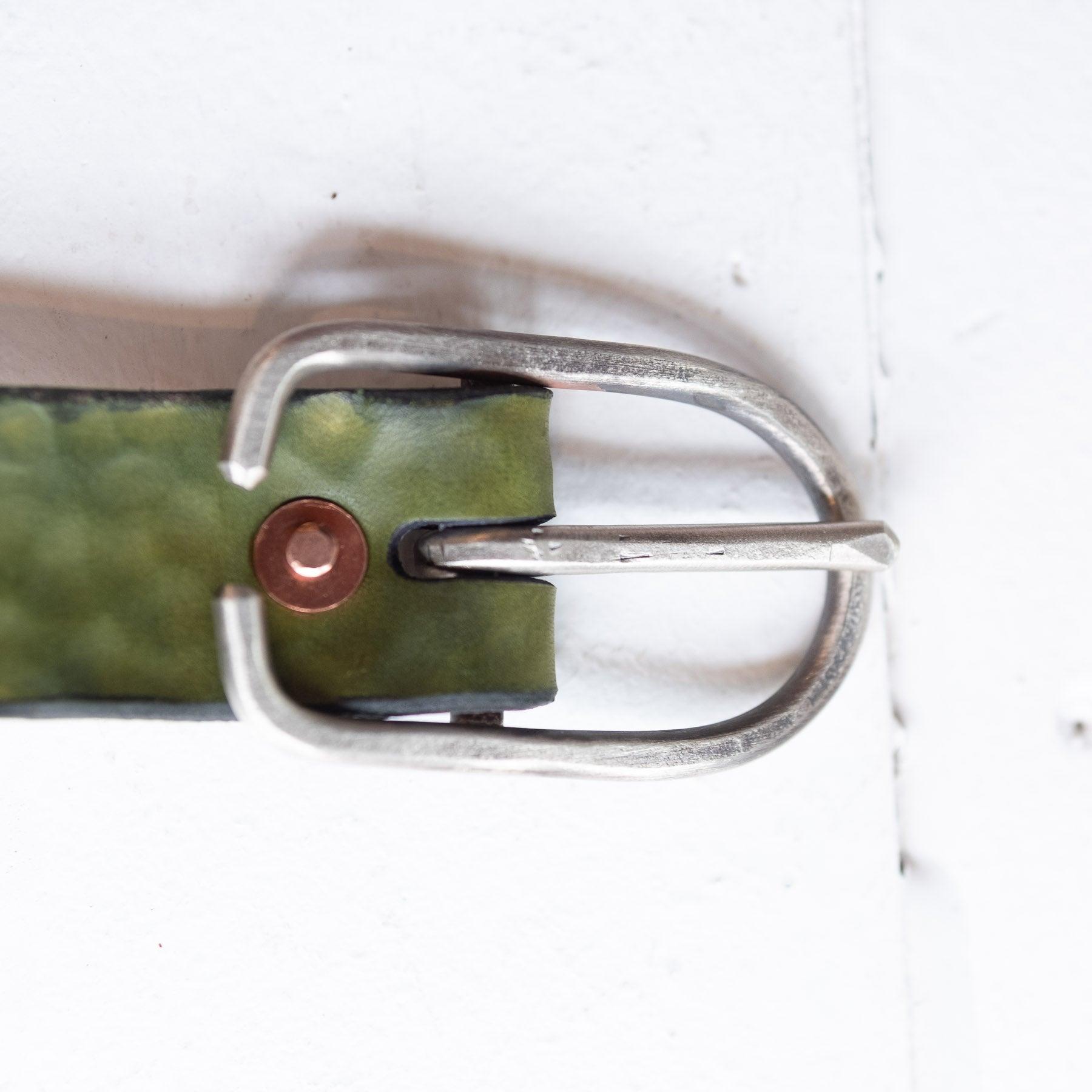 Hammered Belt in Avocado