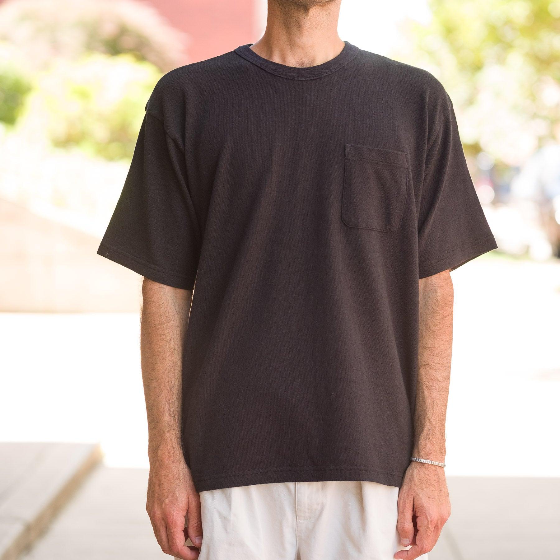 Wide Pocket Tee Tompkins in Black