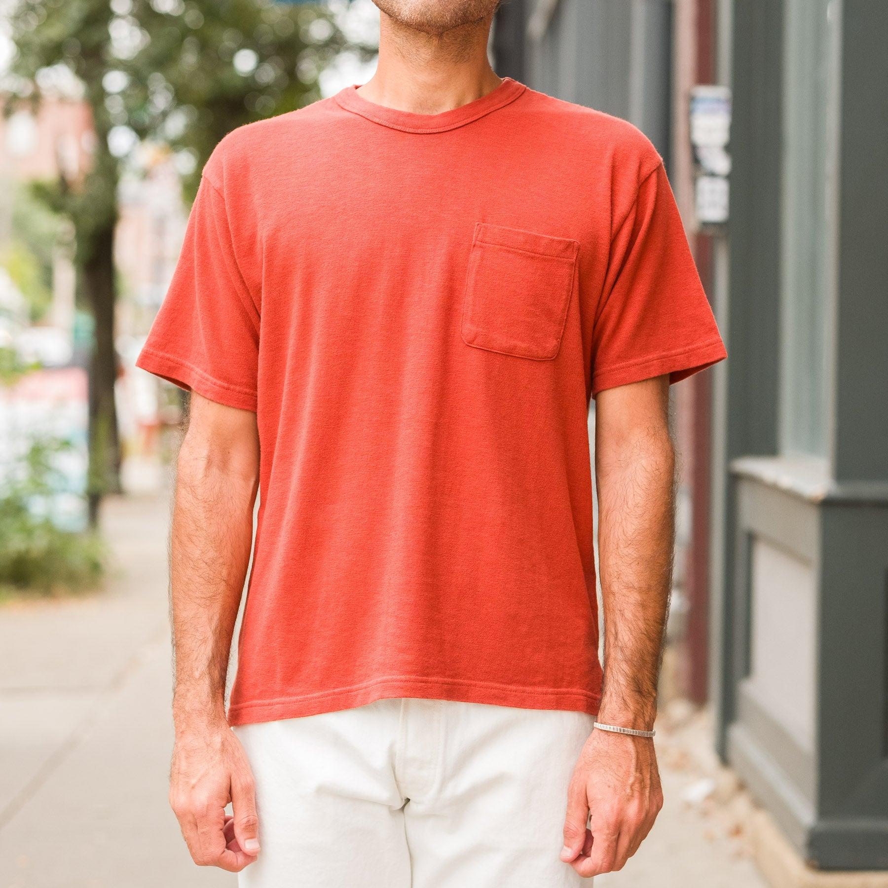 Wide Pocket Tee Tompkins in Red