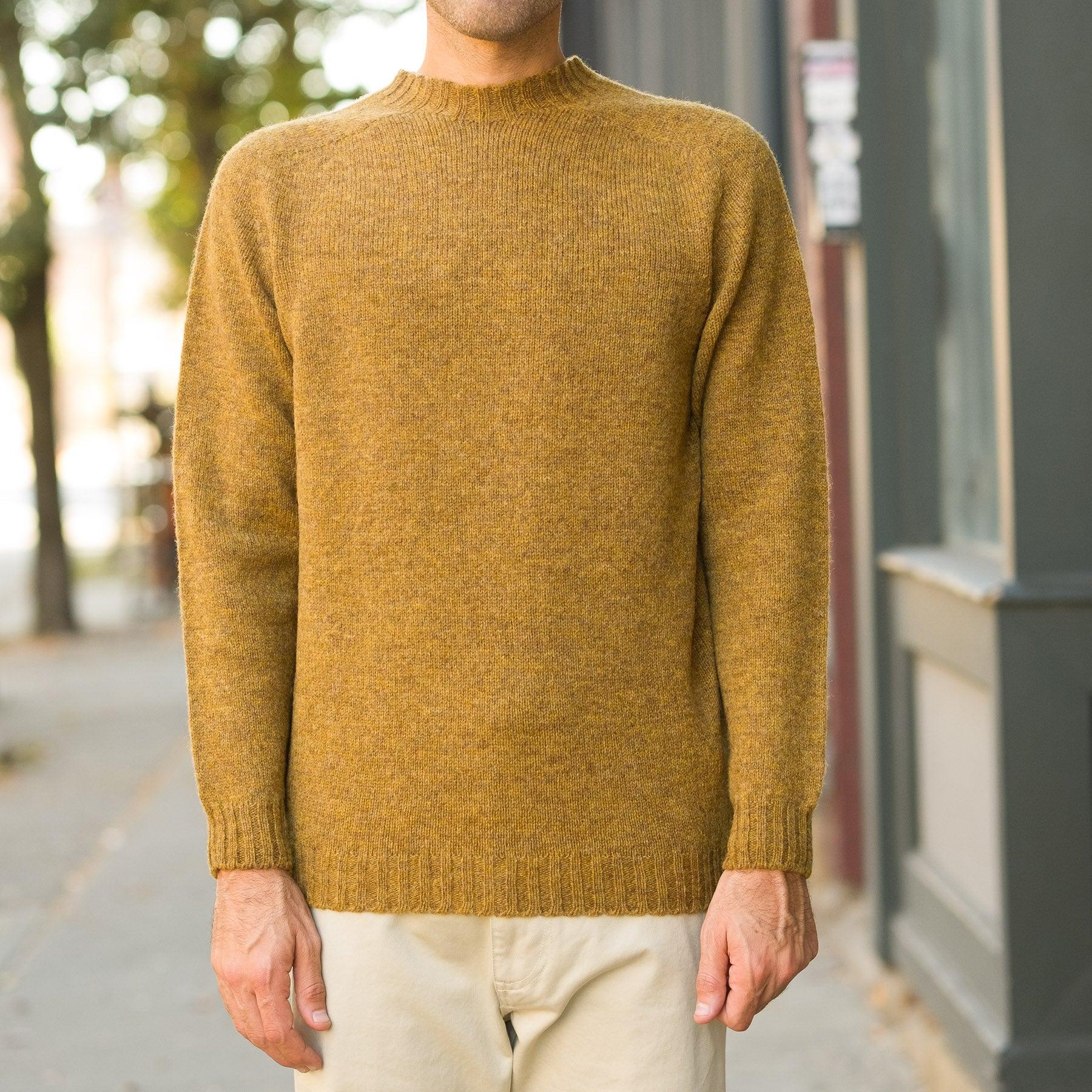 Shetland Wool Crewneck in Gold