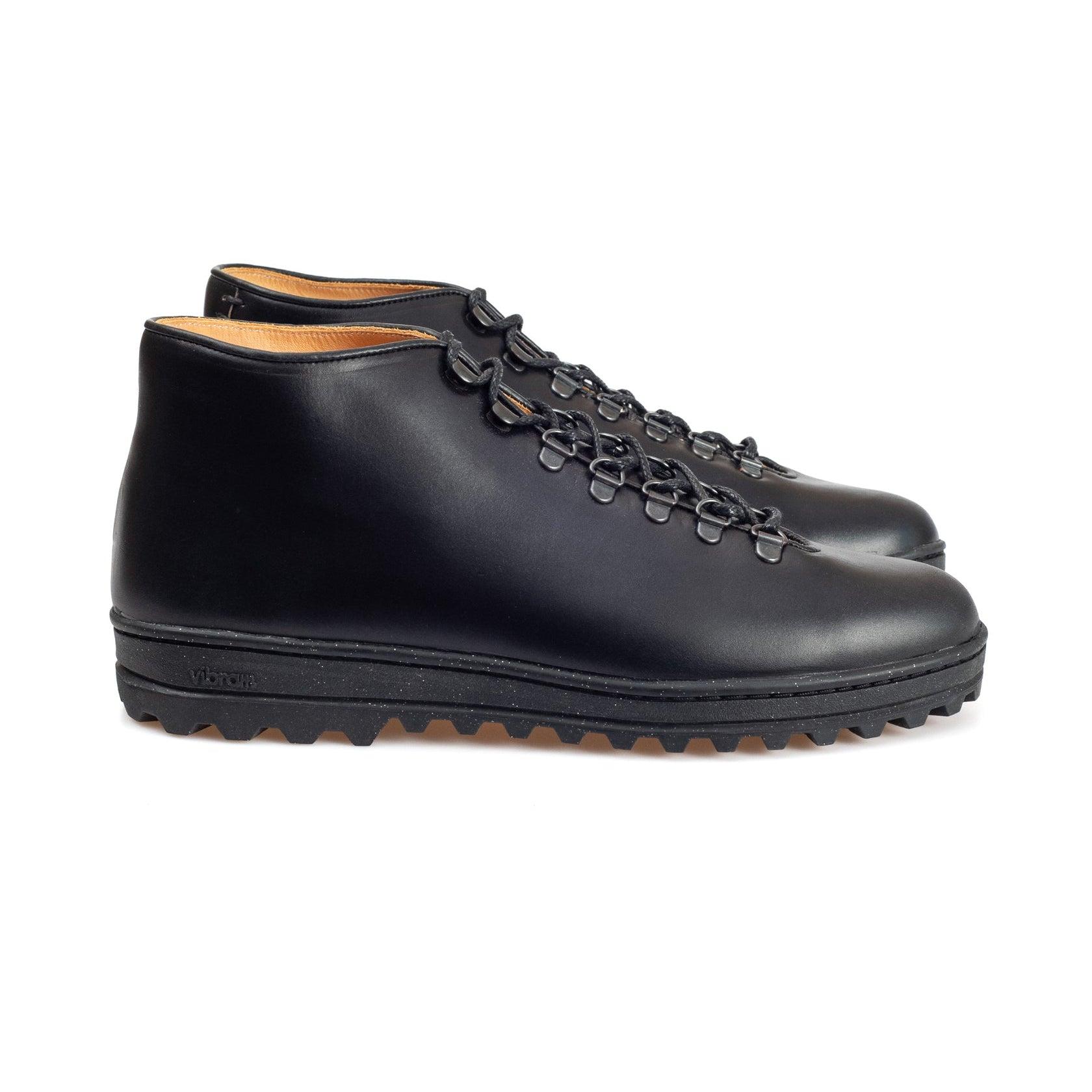 Everdon 'Rambler' Wholecut Mid - Horween Black Chromexcel