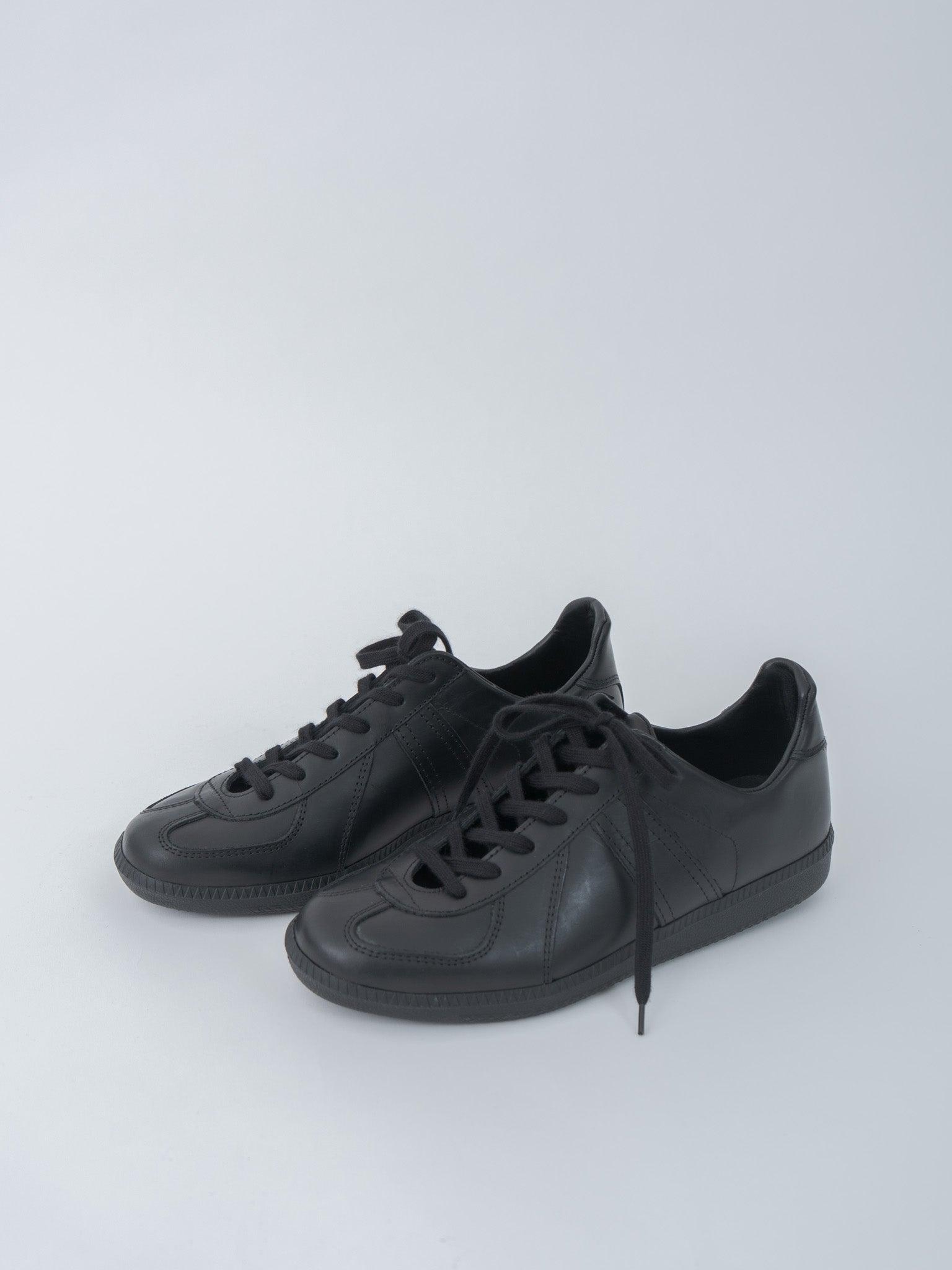 Unlined KS Trainer - Black VGT (Women's)