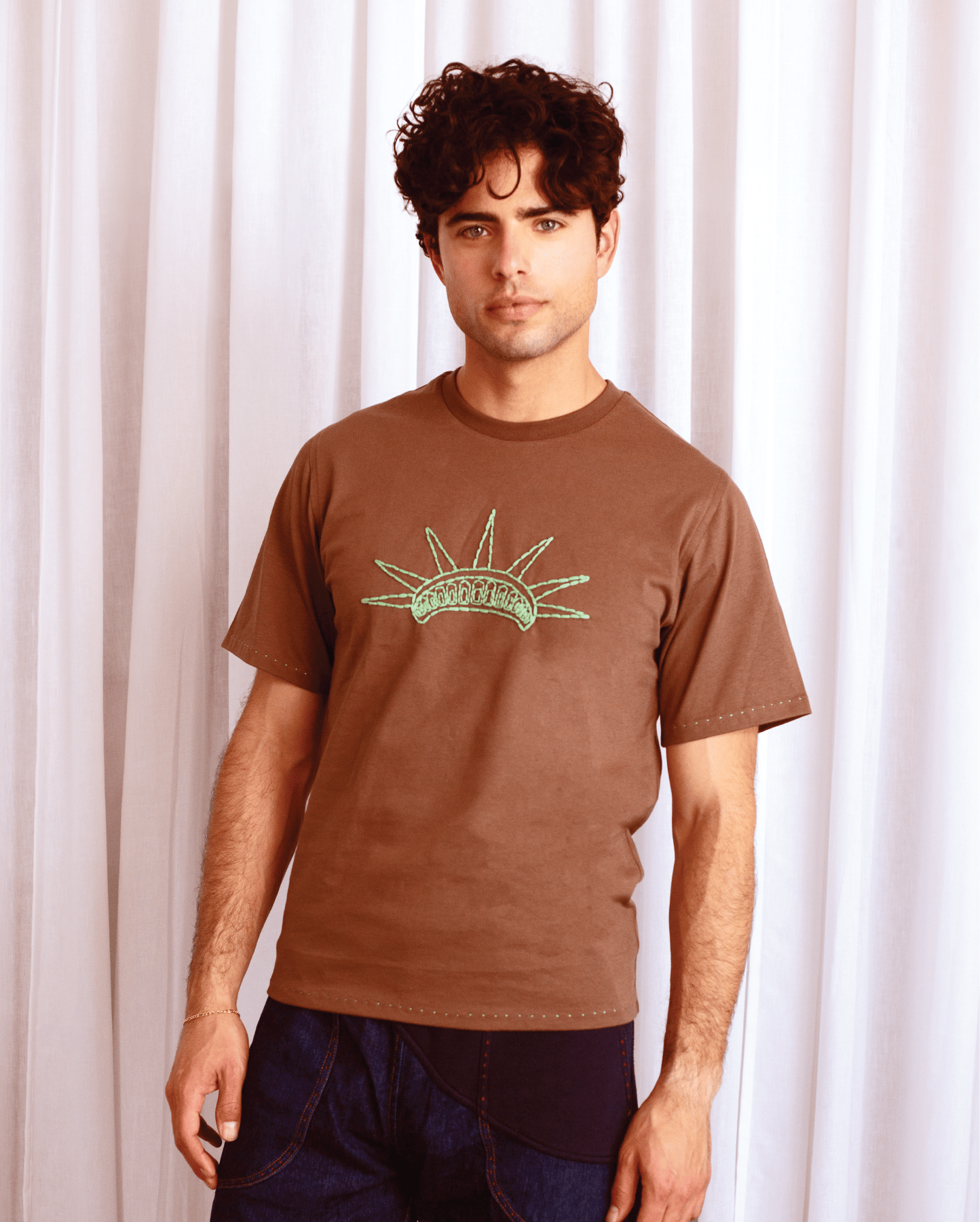 TEE Crown