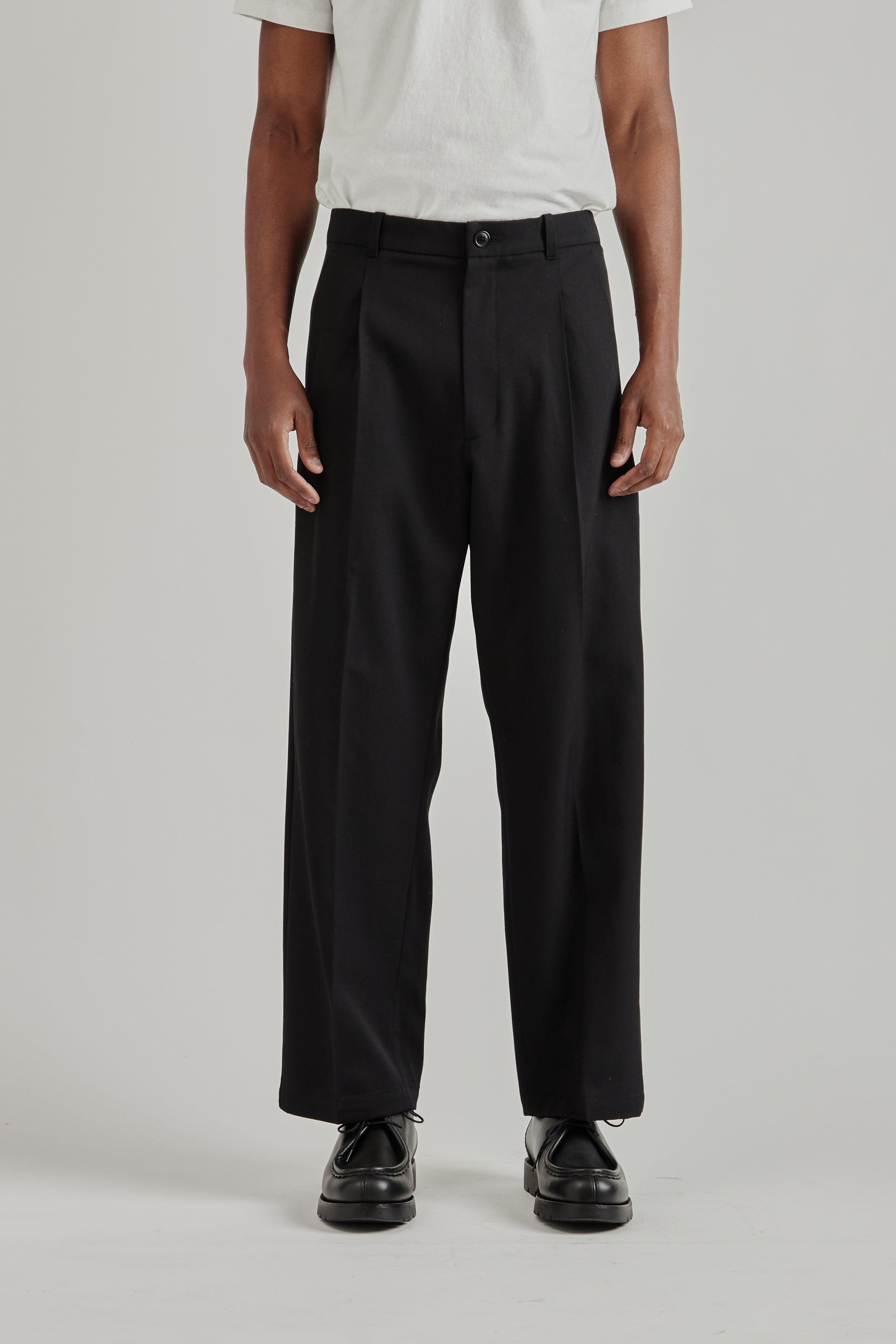 One Tuck Straight Wool Pants - Black