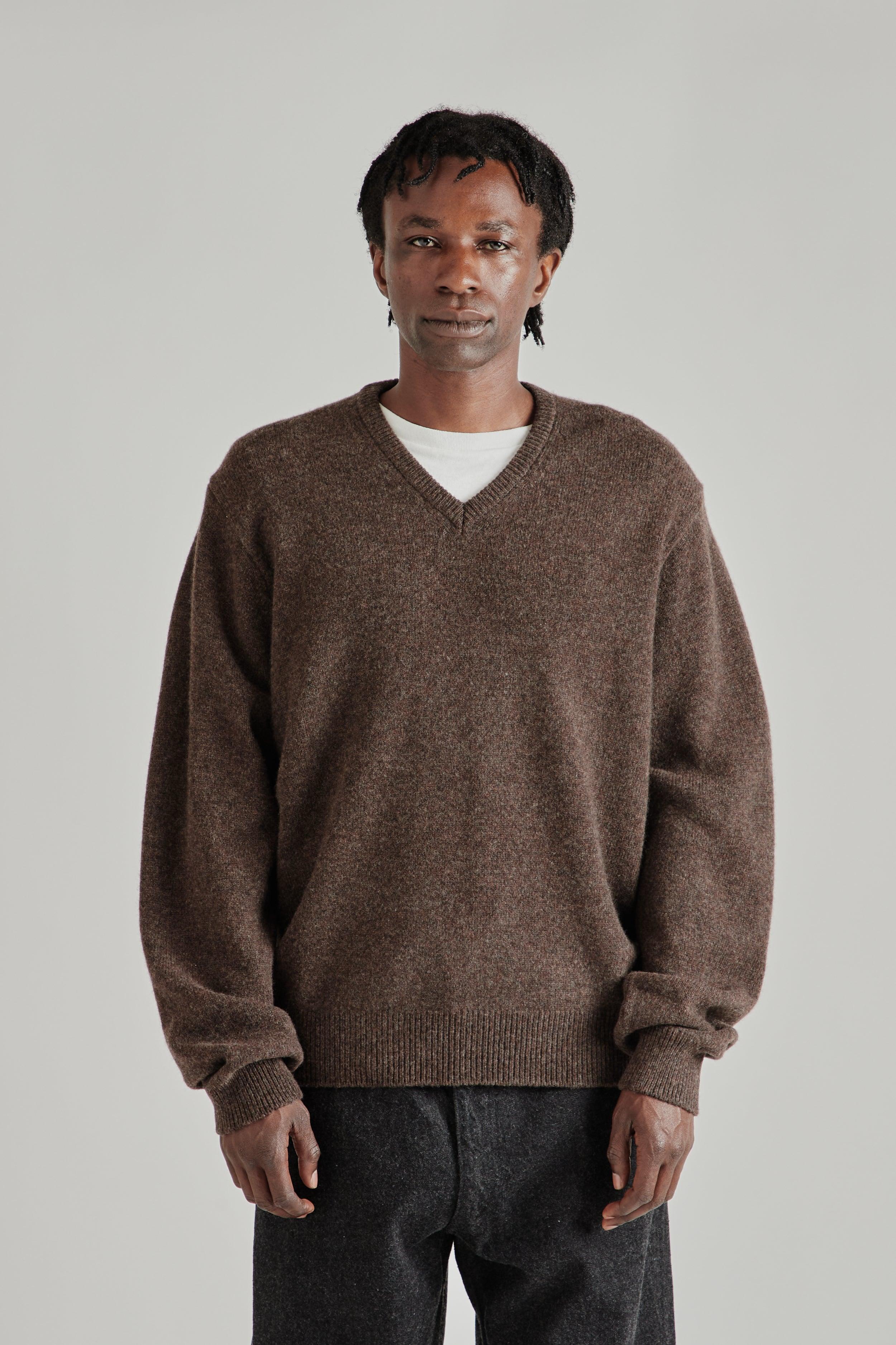 Lambswool V-Neck Pullover - Brown