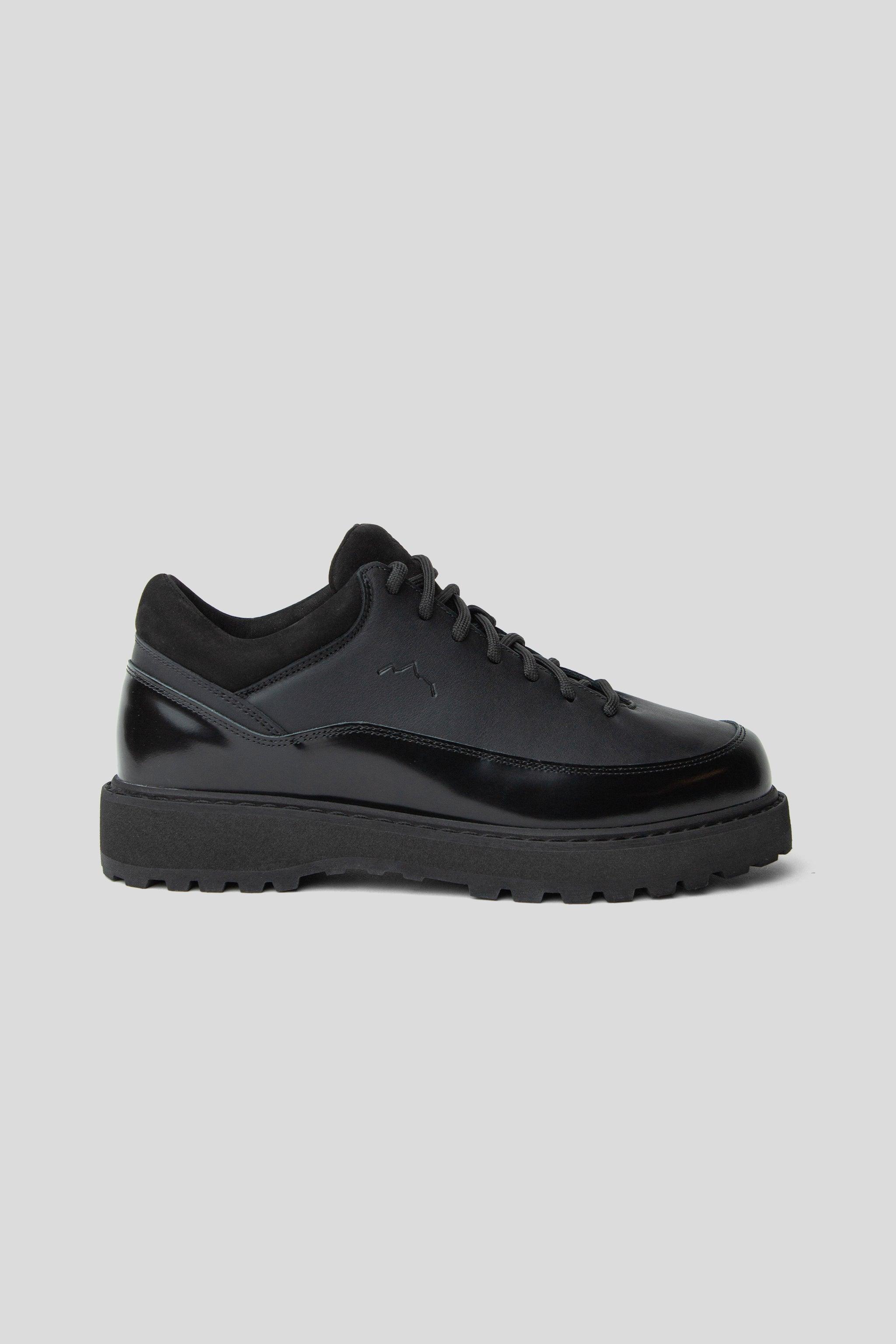 Cornaro - Black