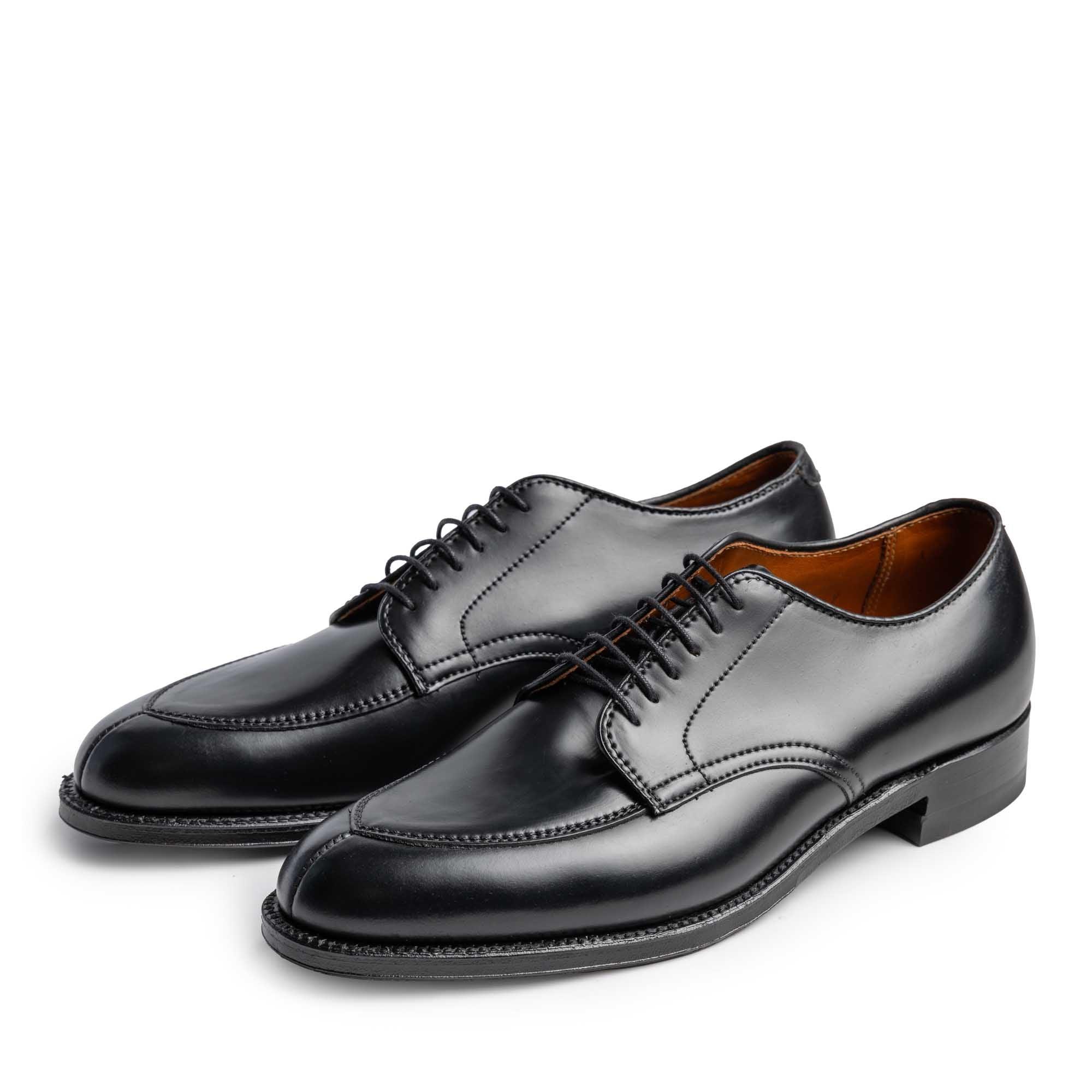 x Clutch Cafe V-Tip Blucher Black Cordovan A0606