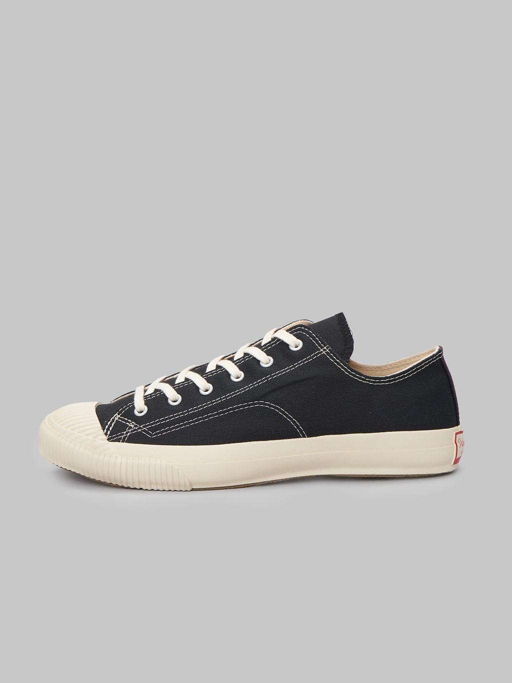 Shellcap Low Sneakers Kuro/Off White