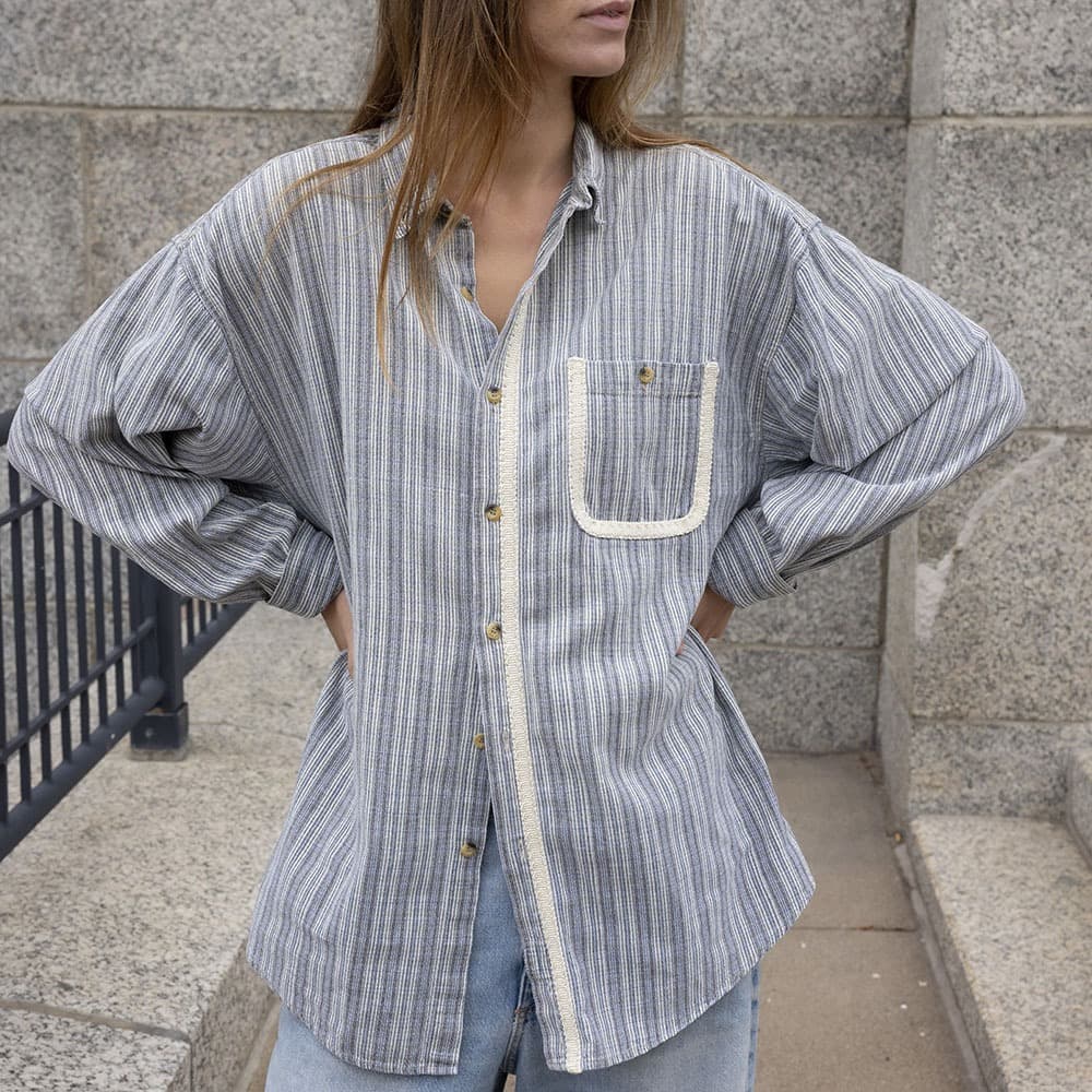 Detailed Button-Up No.010