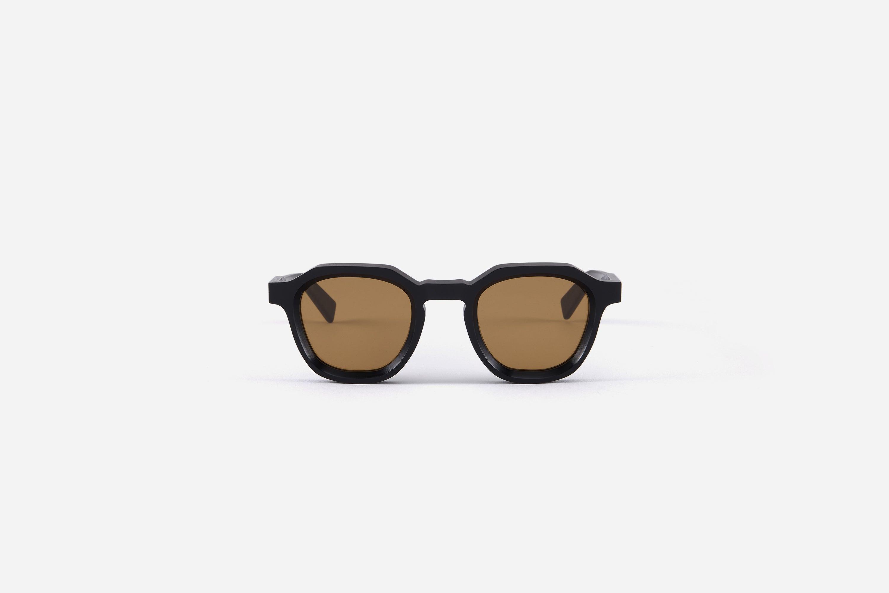Geometric - SP-05 ~ Black/Tobacco