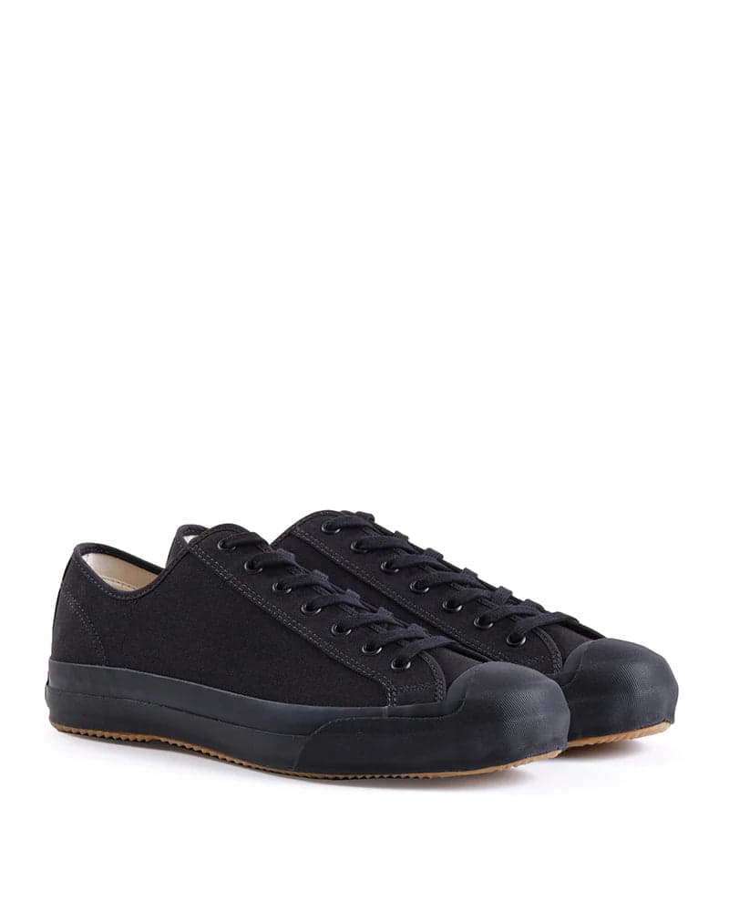 LK-050 JLB Champion Sneakers Solid Black